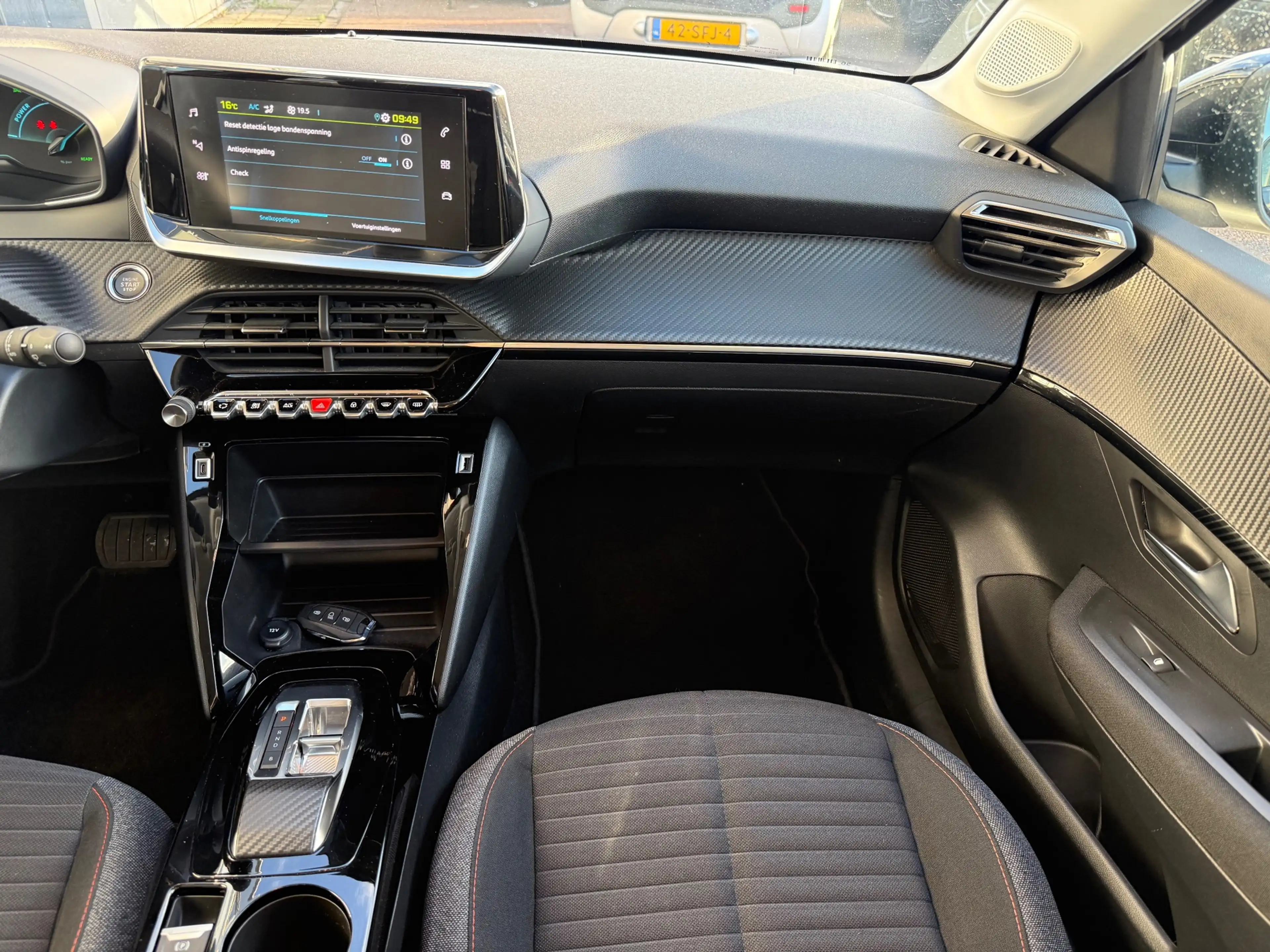 Peugeot e-208 EV Active 50 kWh| CARPLAY| CRUISE| NAP — photo 5