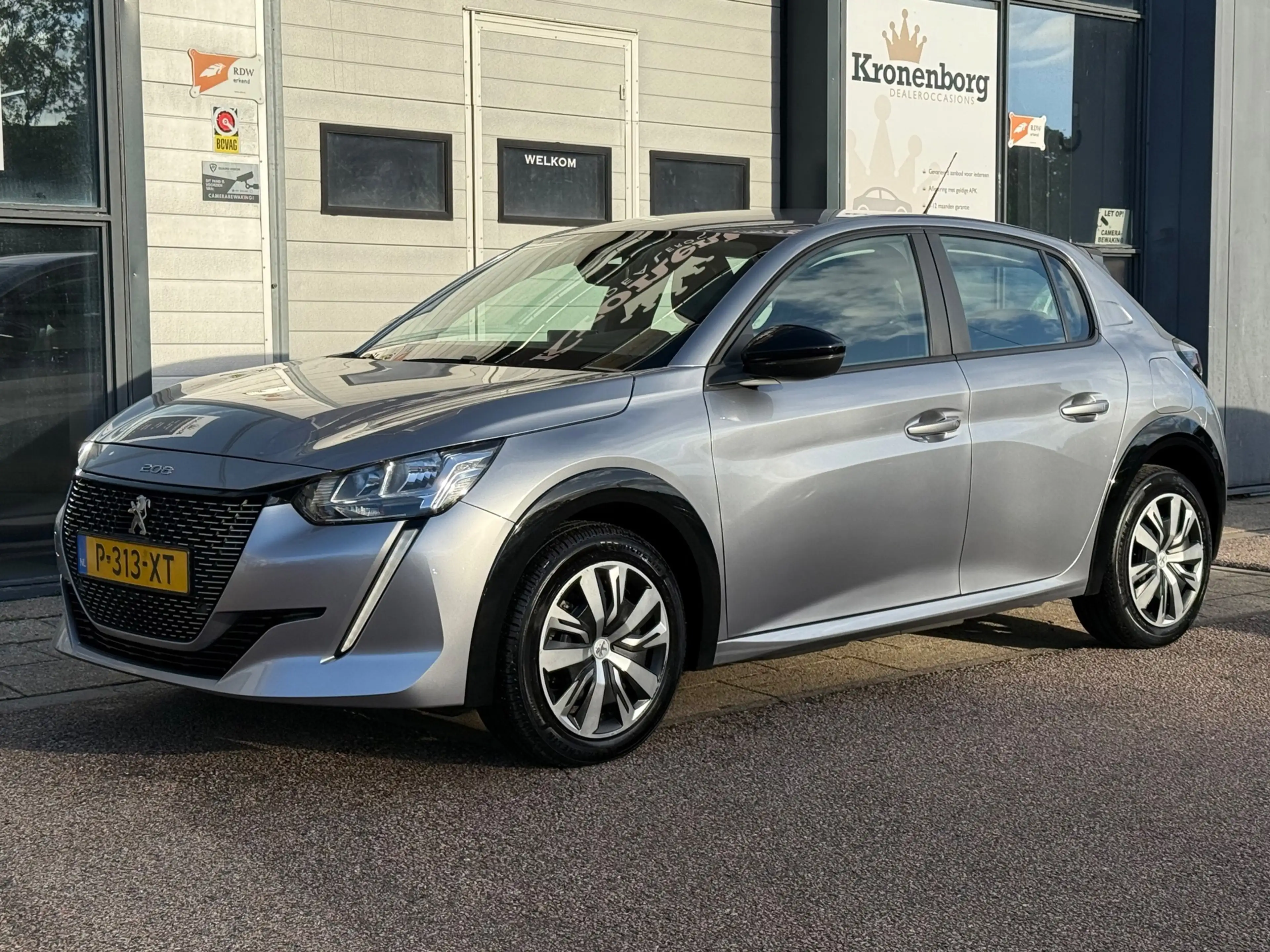 Peugeot e-208 EV Active 50 kWh| CARPLAY| CRUISE| NAP — photo 9