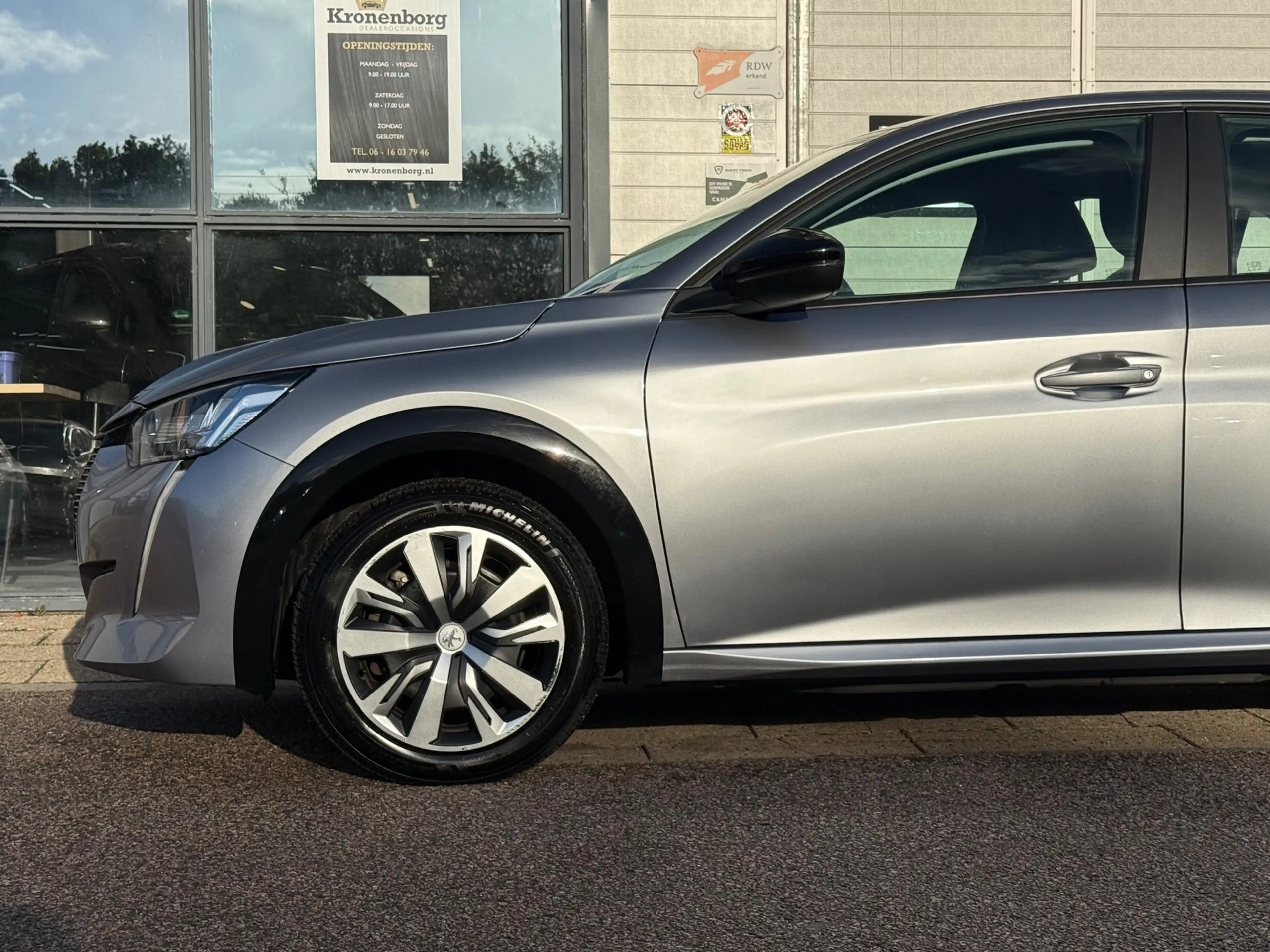 Peugeot e-208 EV Active 50 kWh| CARPLAY| CRUISE| NAP — photo 10