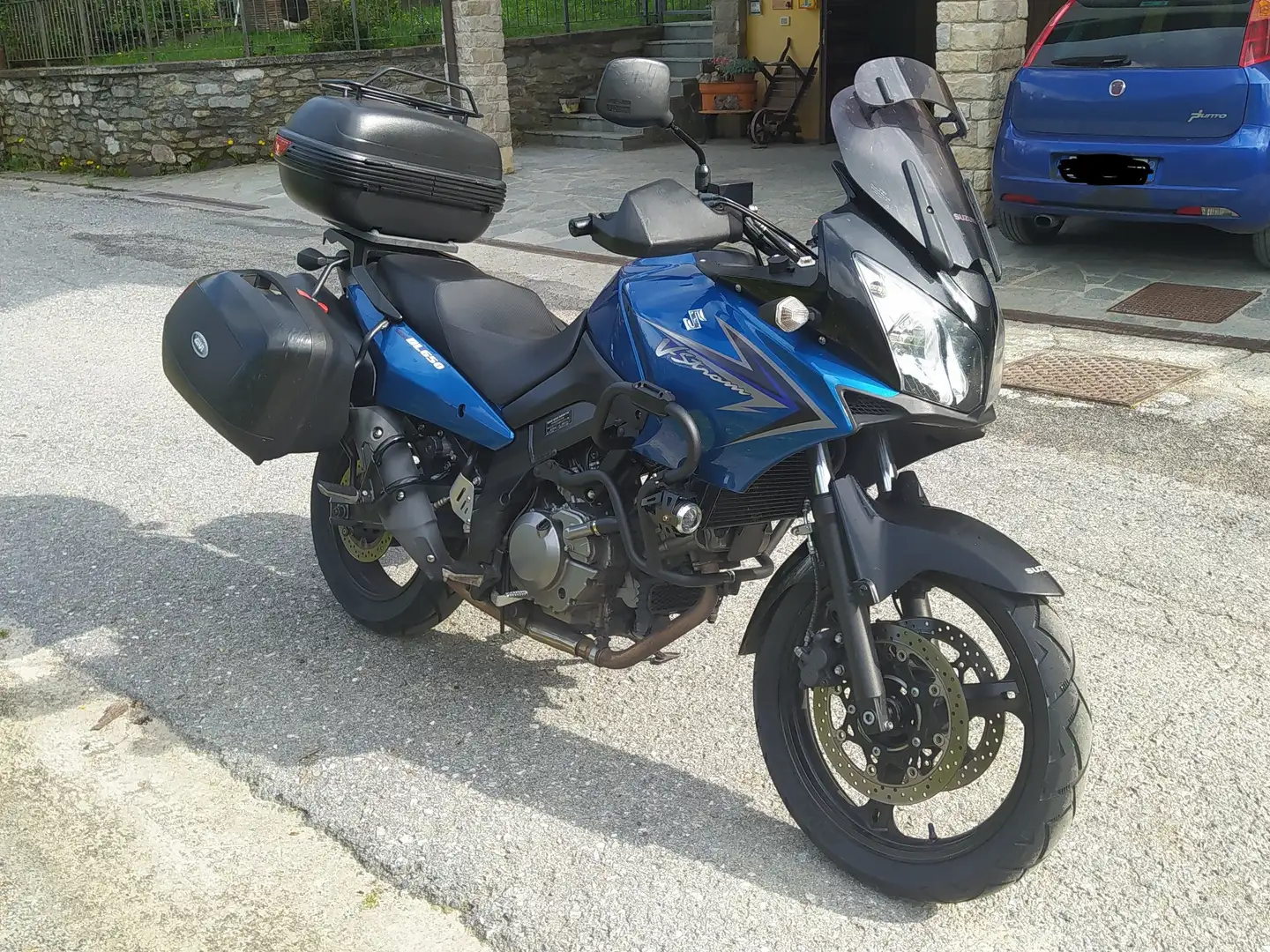 Suzuki V-Strom 650 - 1