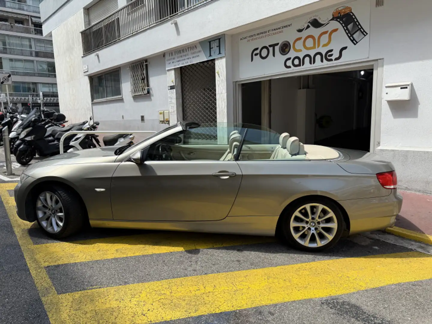 BMW 325 (E93) 325IA 218CH LUXE - 2