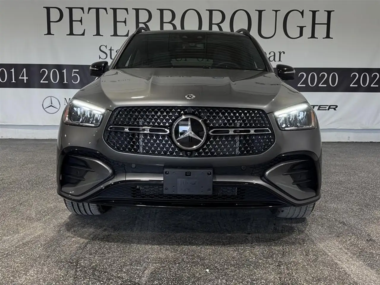 Mercedes-Benz GLE снимка Mercedes-Benz GLE