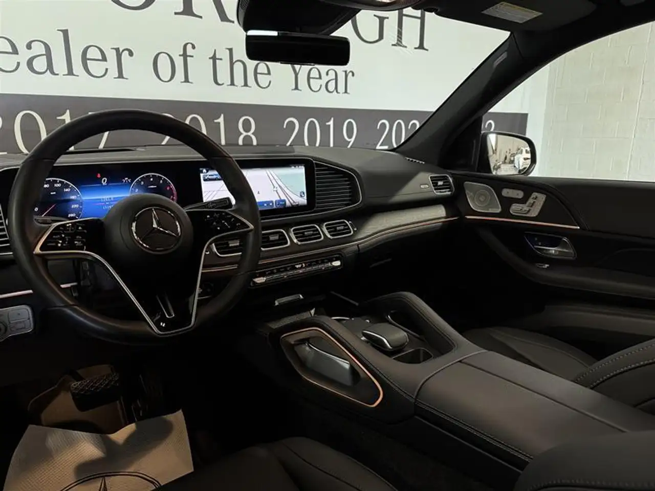 Mercedes-Benz GLE снимка Mercedes-Benz GLE