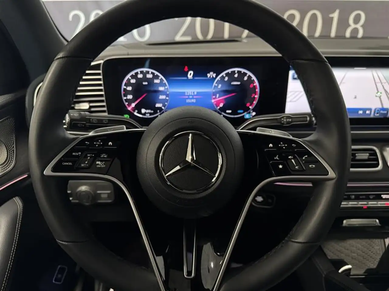 Mercedes-Benz GLE снимка Mercedes-Benz GLE