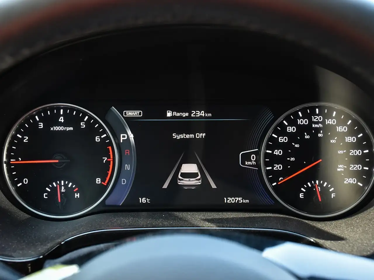 Kia Seltos снимка Kia Seltos