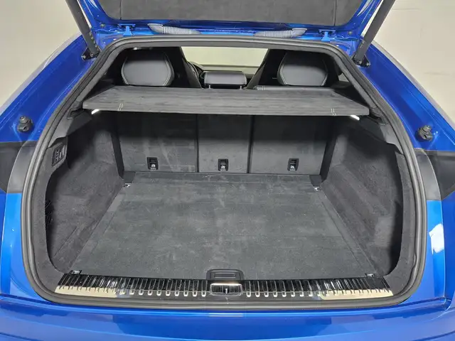Lamborghini Urus view 12