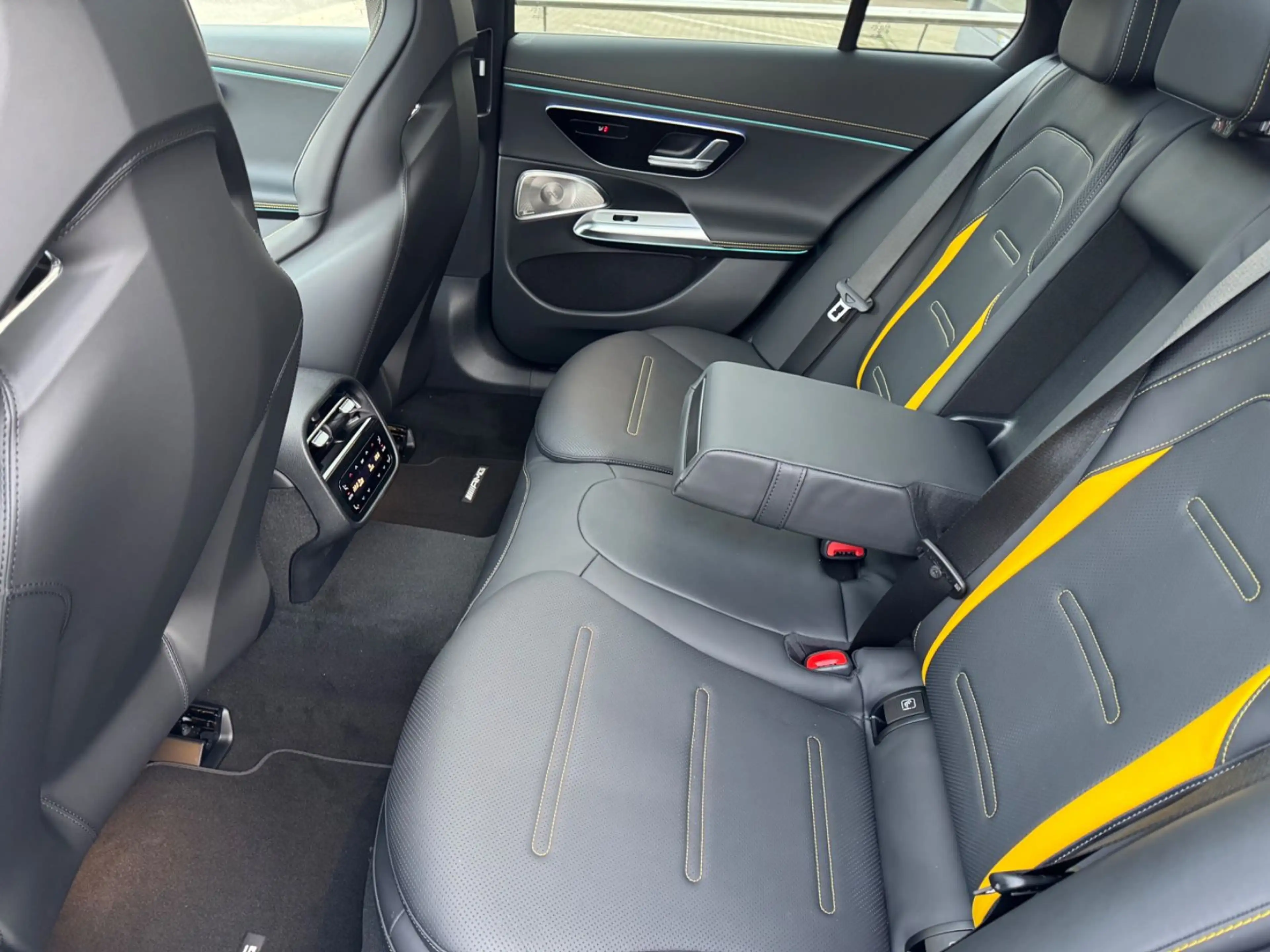 Mercedes-Benz E 53 AMG HYBRID|SUPERSCREEN|PERFORMANCE SITZE|CARBON| — photo 38