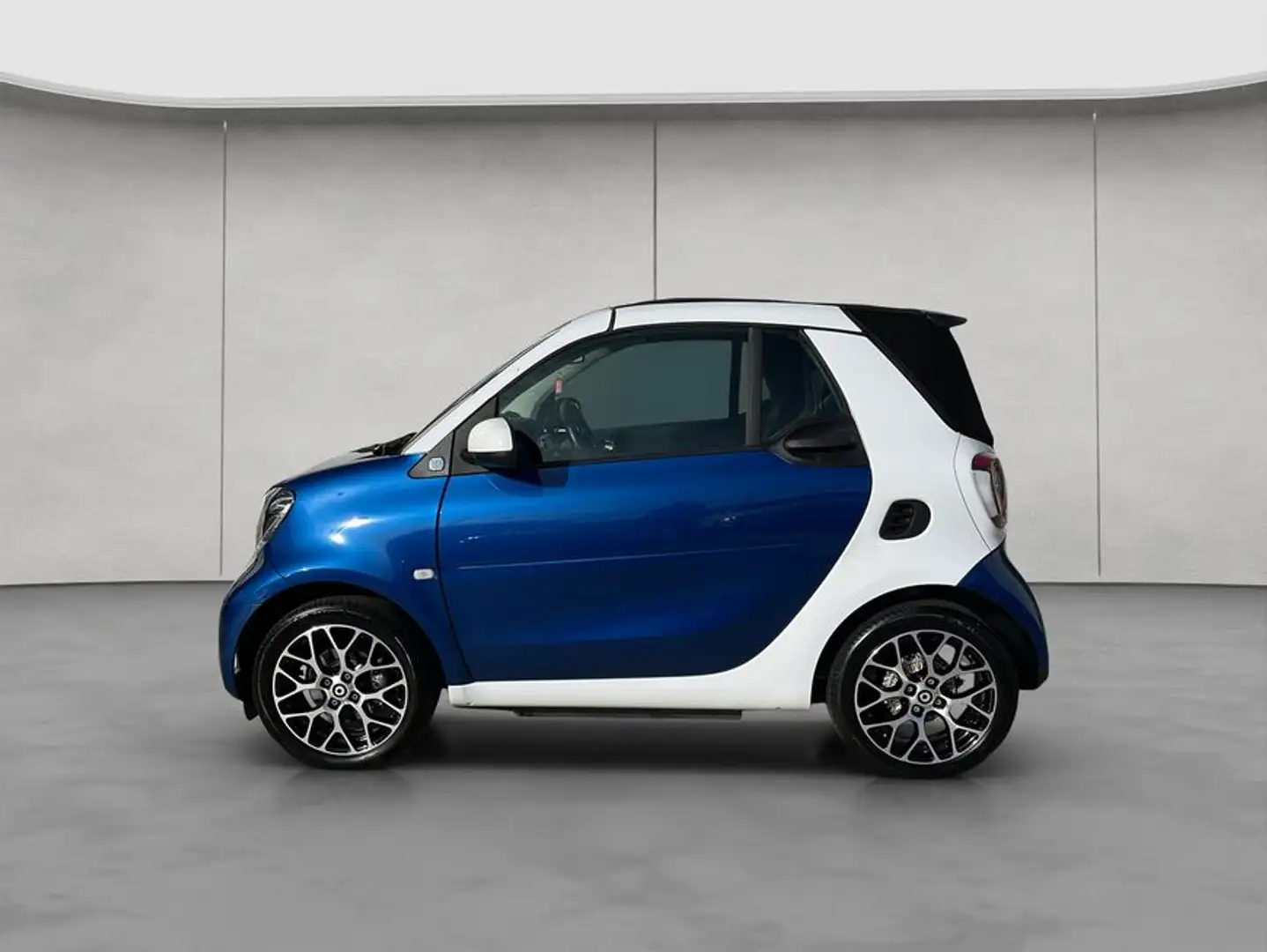 smart forTwo fortwo cabrio EQ prime Exclusive 22-KW Lader Blau - 2