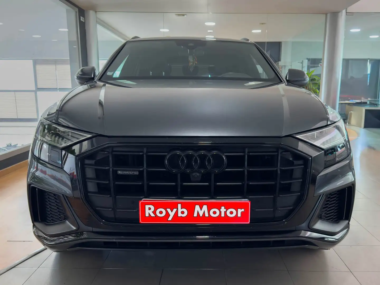 Audi Q8 50 TDI Black line quattro tiptronic Schwarz - 2