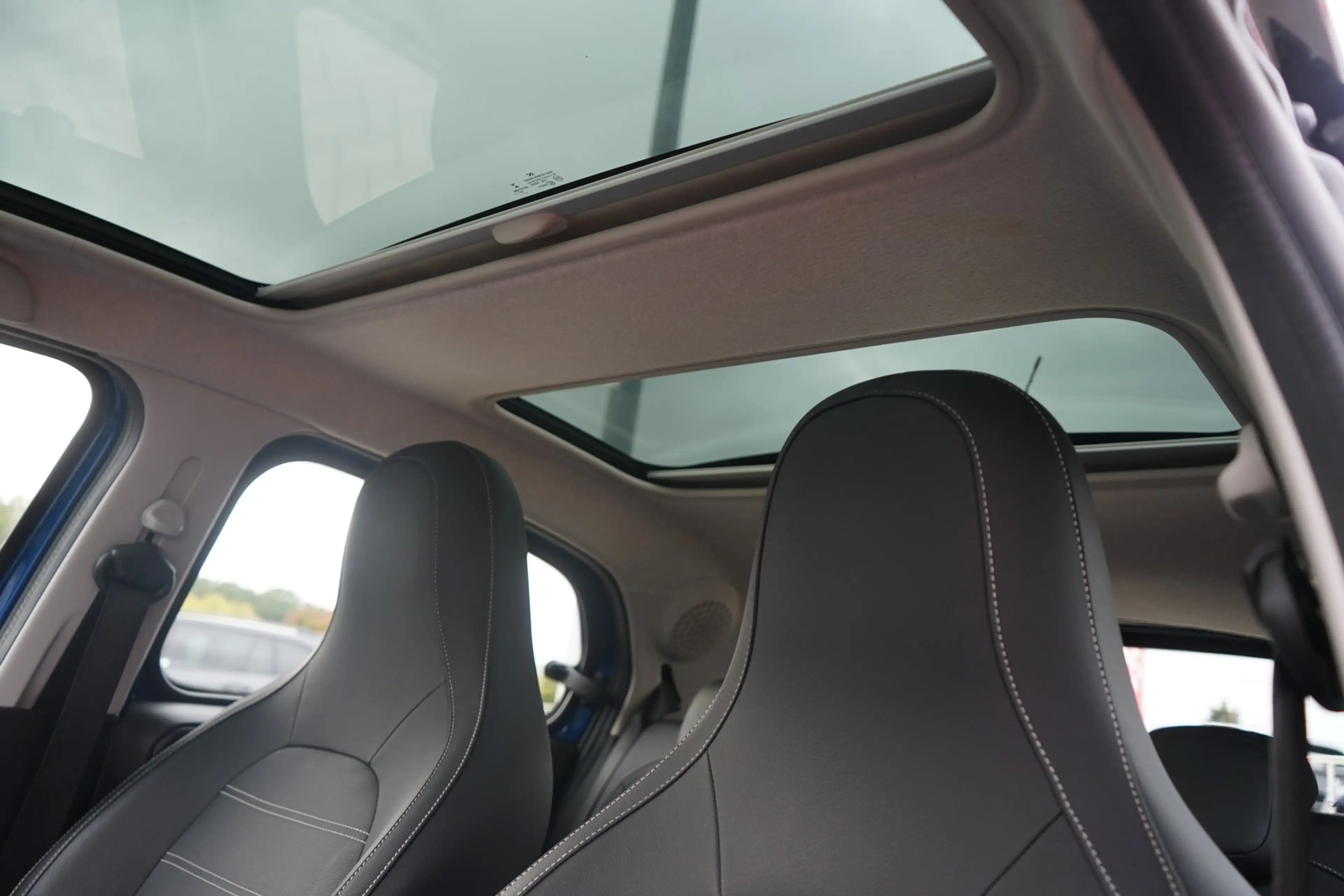 smart forFour forfour 0.9 Prime Kamera Leder Pano Sitzheizung — photo 17