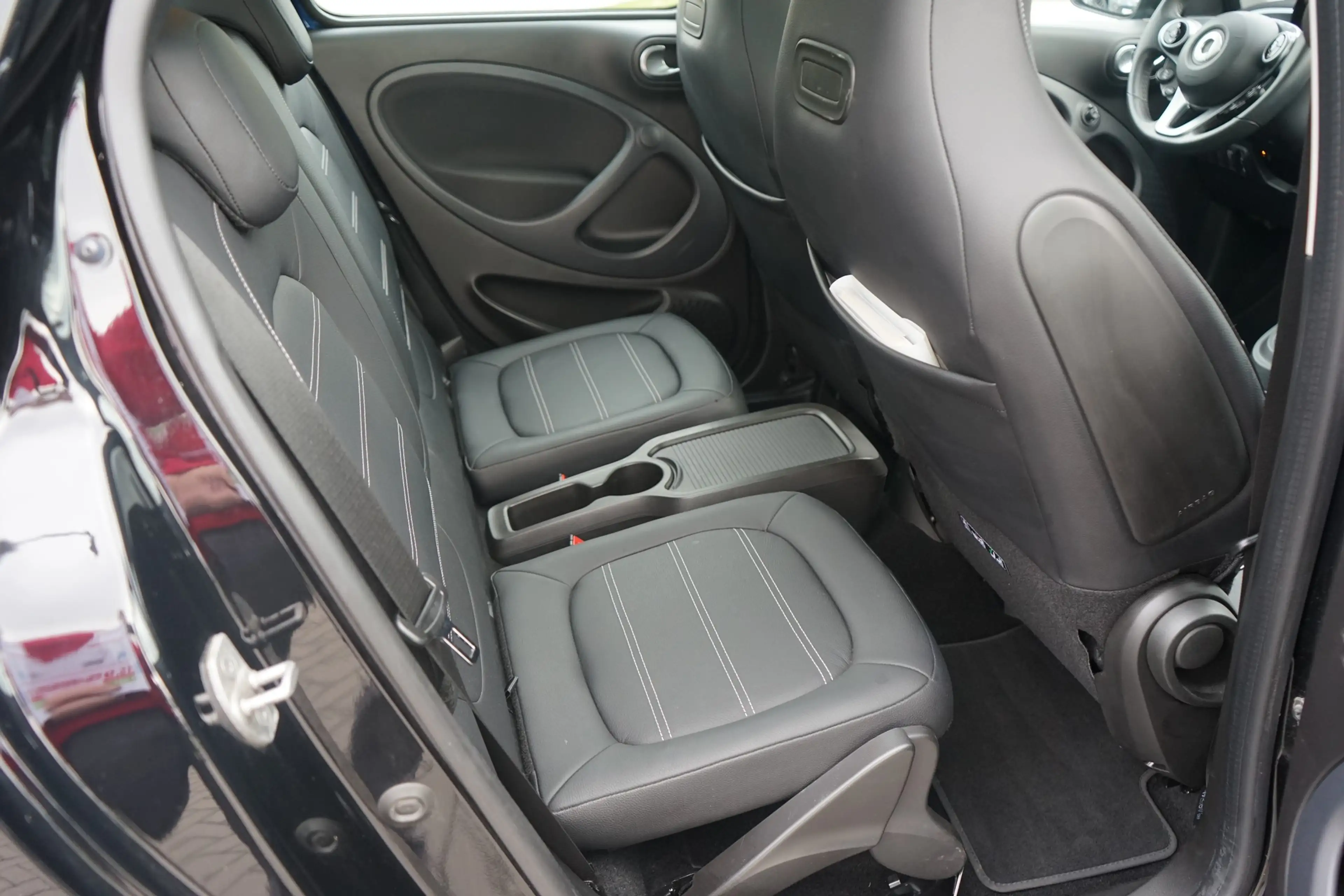 smart forFour forfour 0.9 Prime Kamera Leder Pano Sitzheizung — photo 11