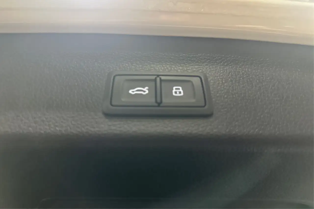 Audi Q3 снимка Audi Q3