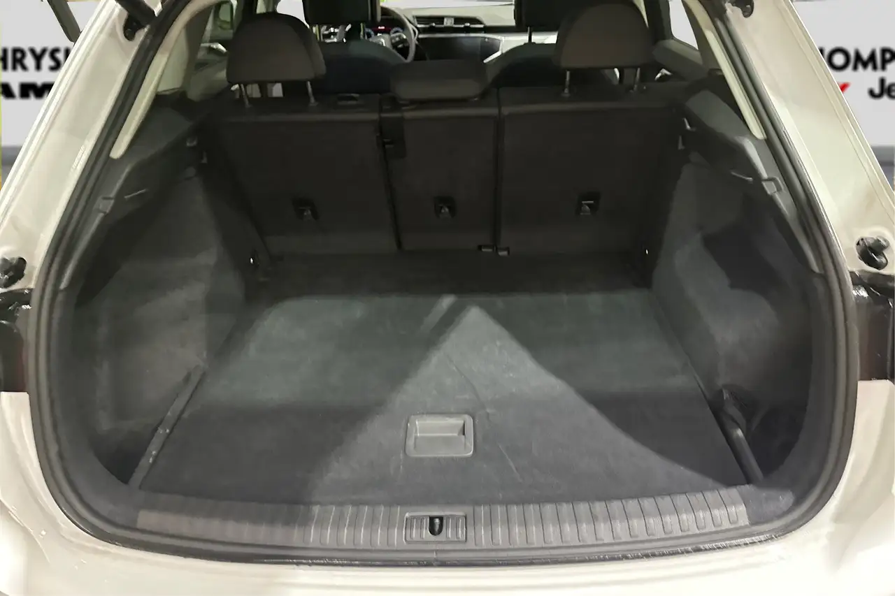 Audi Q3 снимка Audi Q3