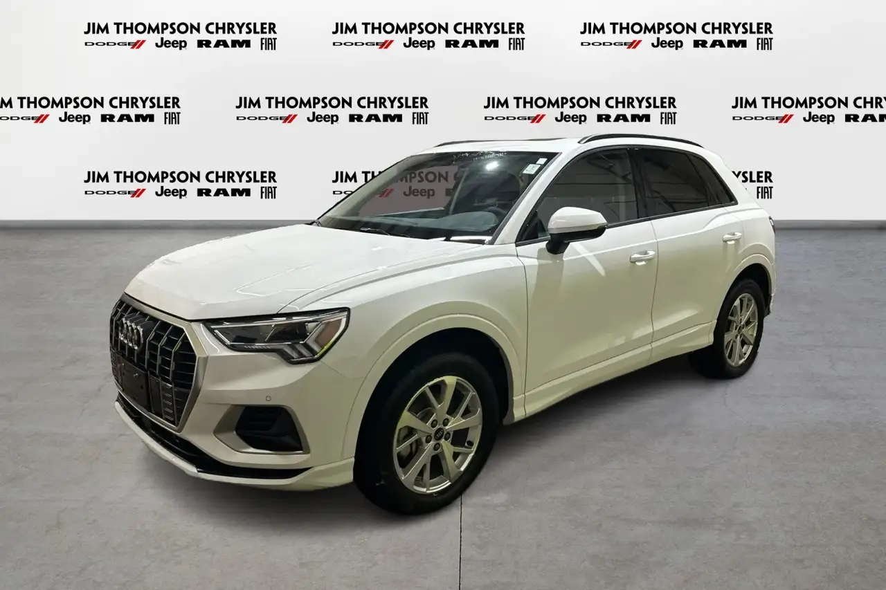 Audi Q3 снимка Audi Q3