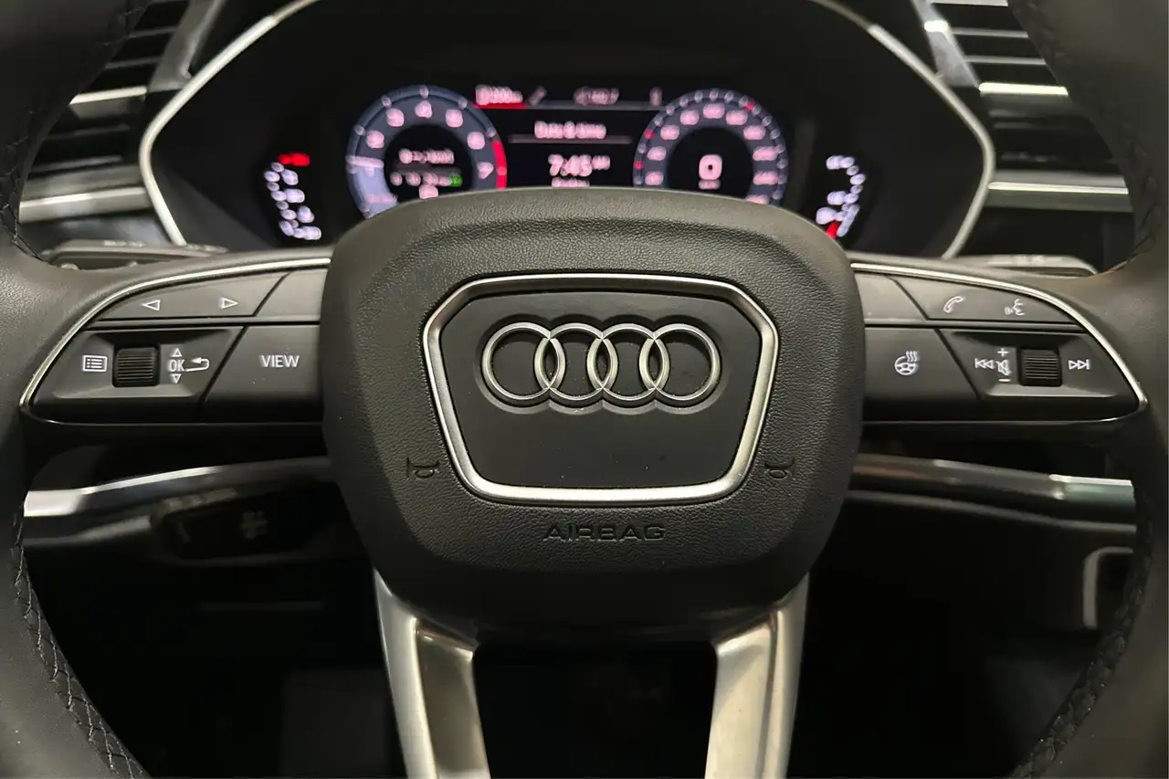 Audi Q3 снимка Audi Q3