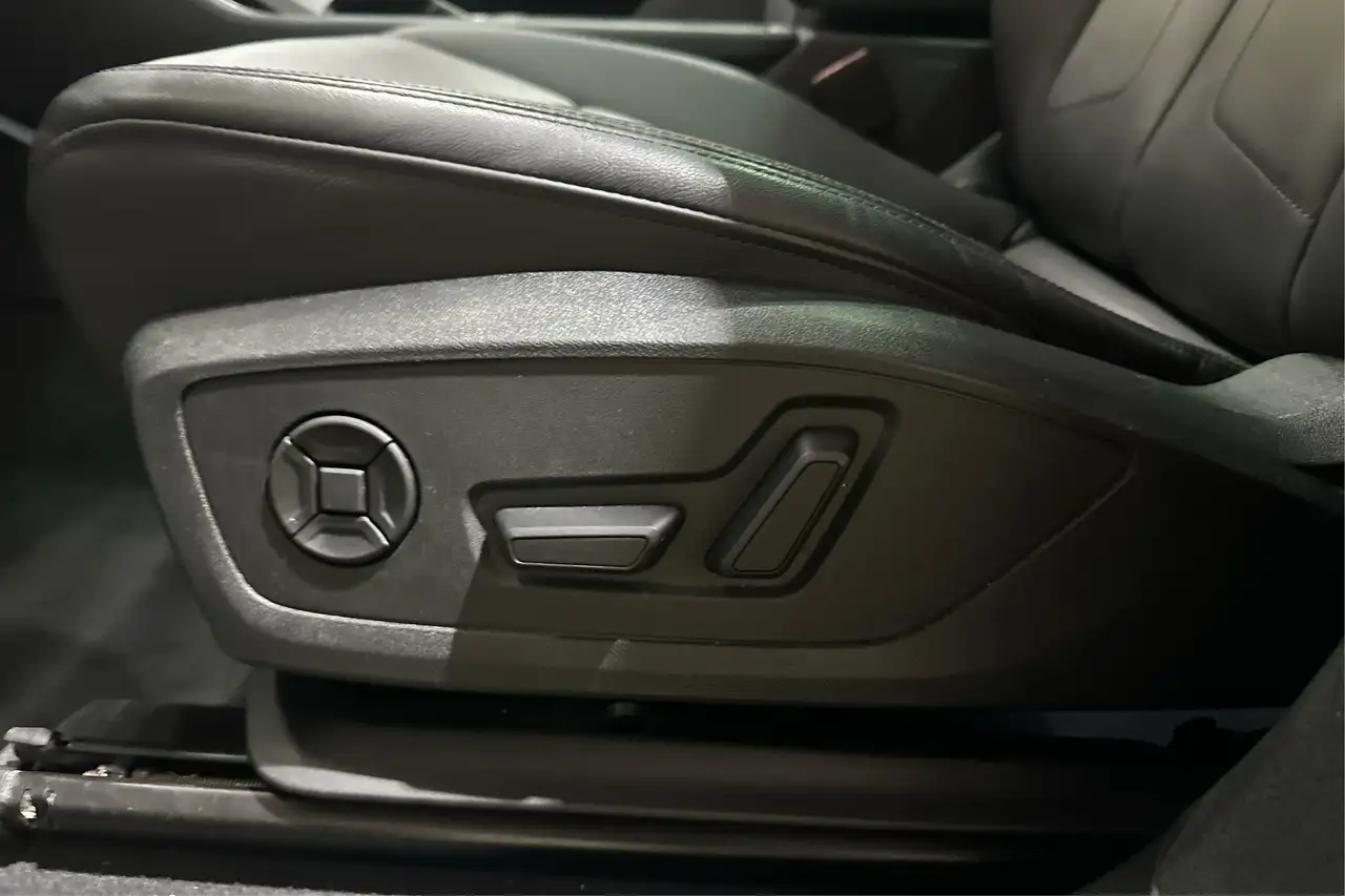Audi Q3 снимка Audi Q3