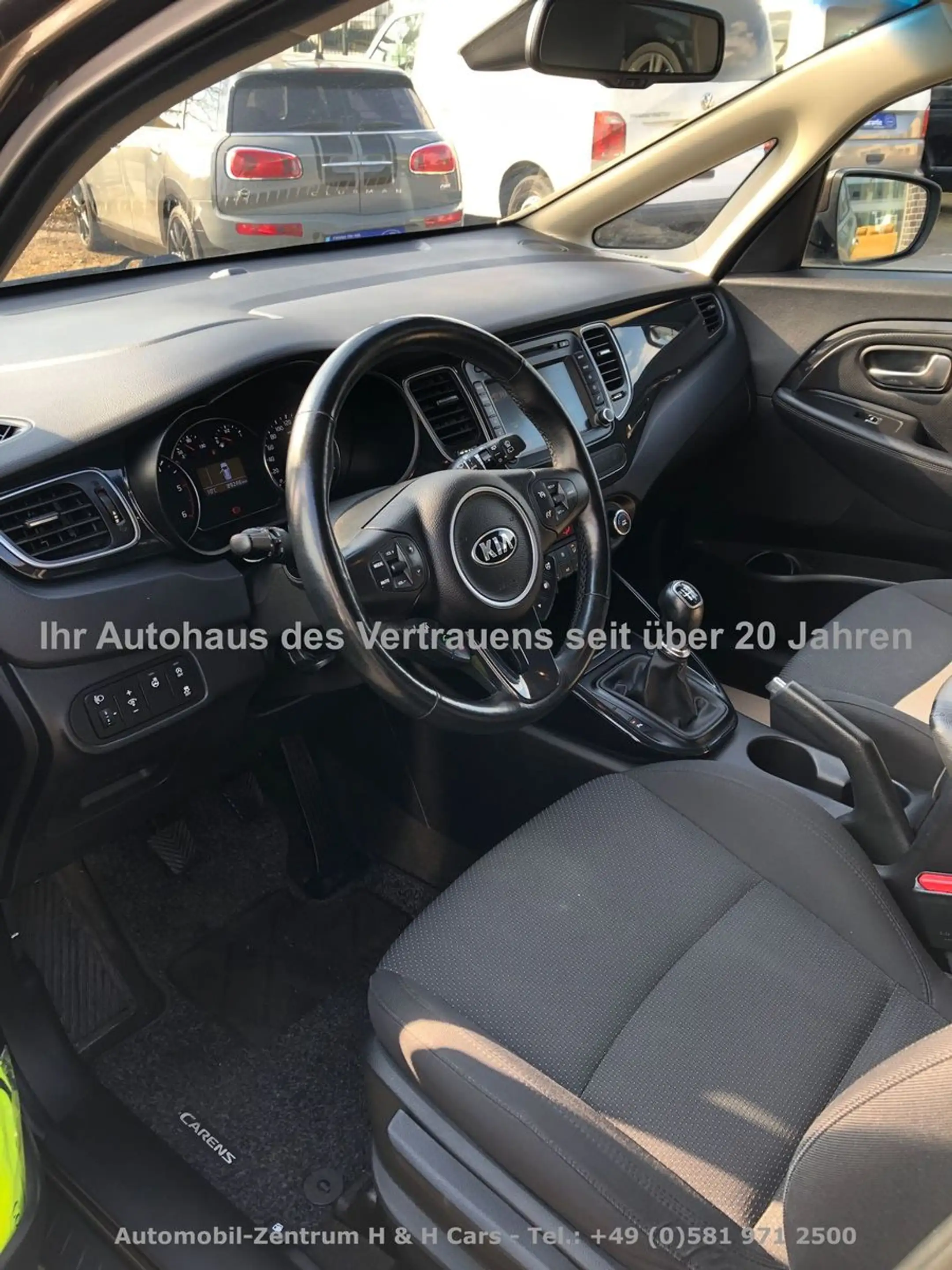 Kia Carens 1.7 CRDi UEFA Euro 2016 Alu AHK Premium-P — photo 11