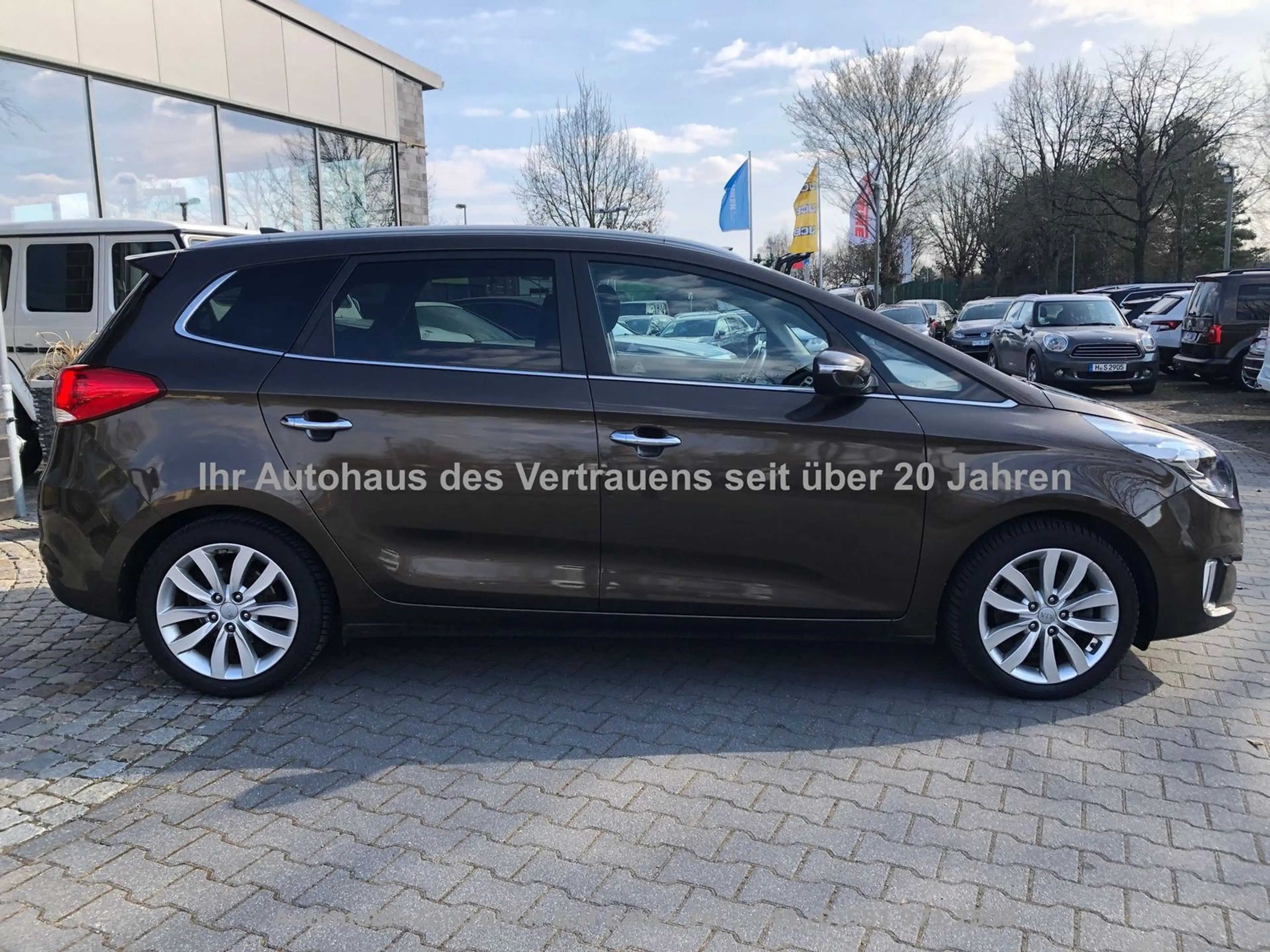 Kia Carens 1.7 CRDi UEFA Euro 2016 Alu AHK Premium-P — photo 7