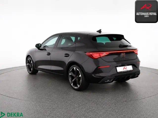 Cupra Leon view 3