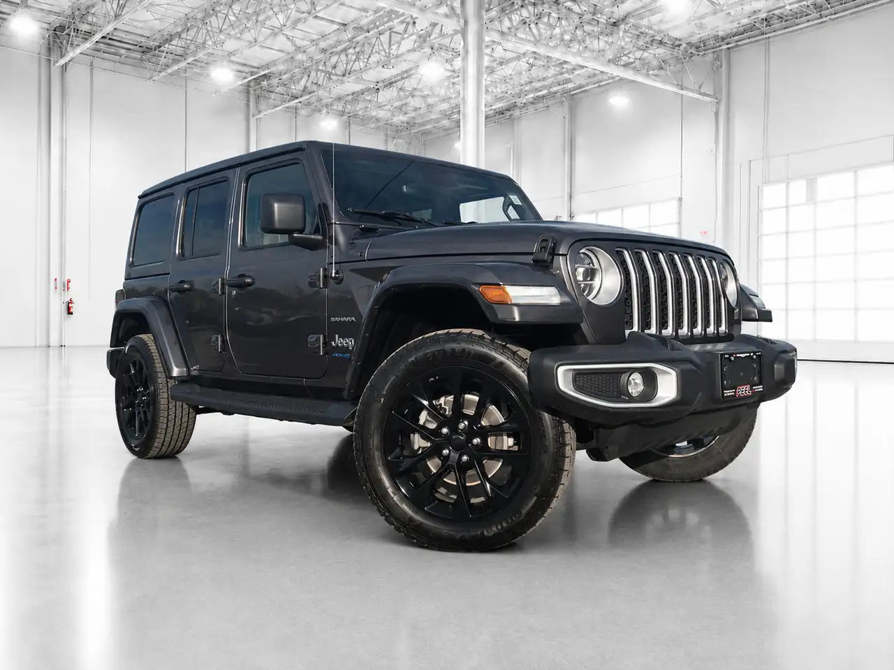 Jeep Wrangler снимка Jeep Wrangler