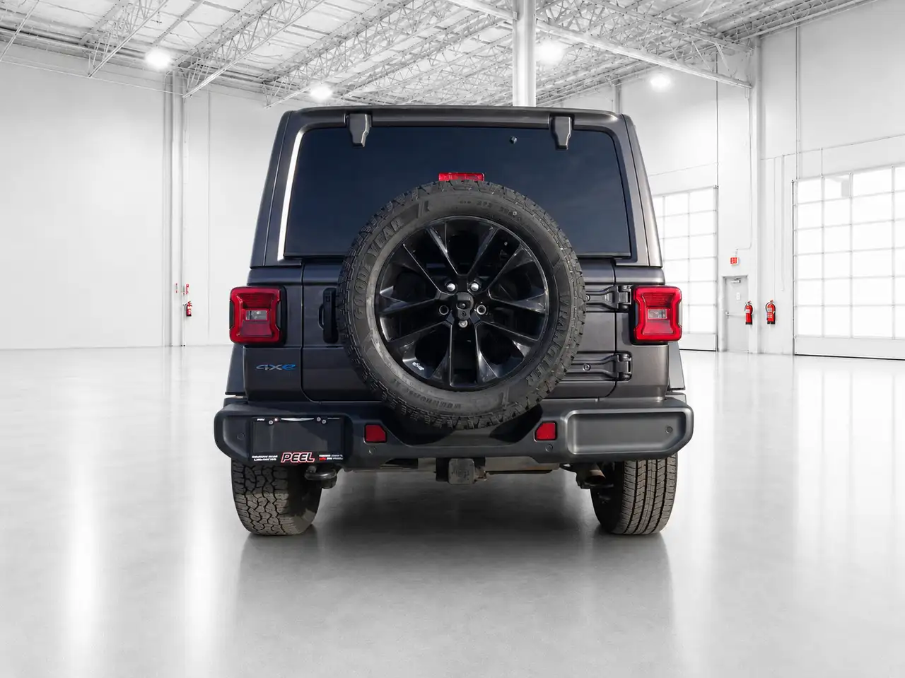Jeep Wrangler снимка Jeep Wrangler