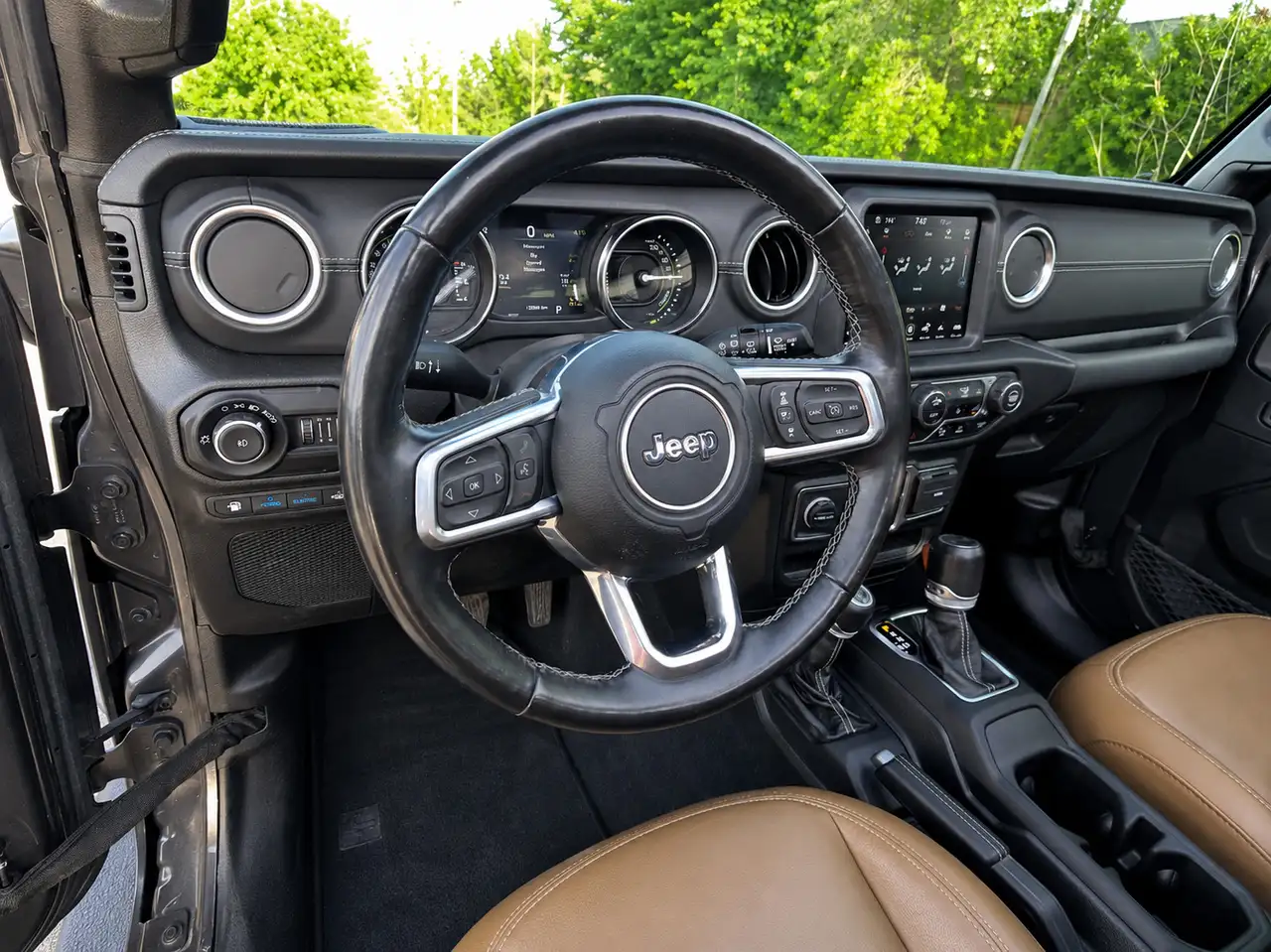 Jeep Wrangler снимка Jeep Wrangler