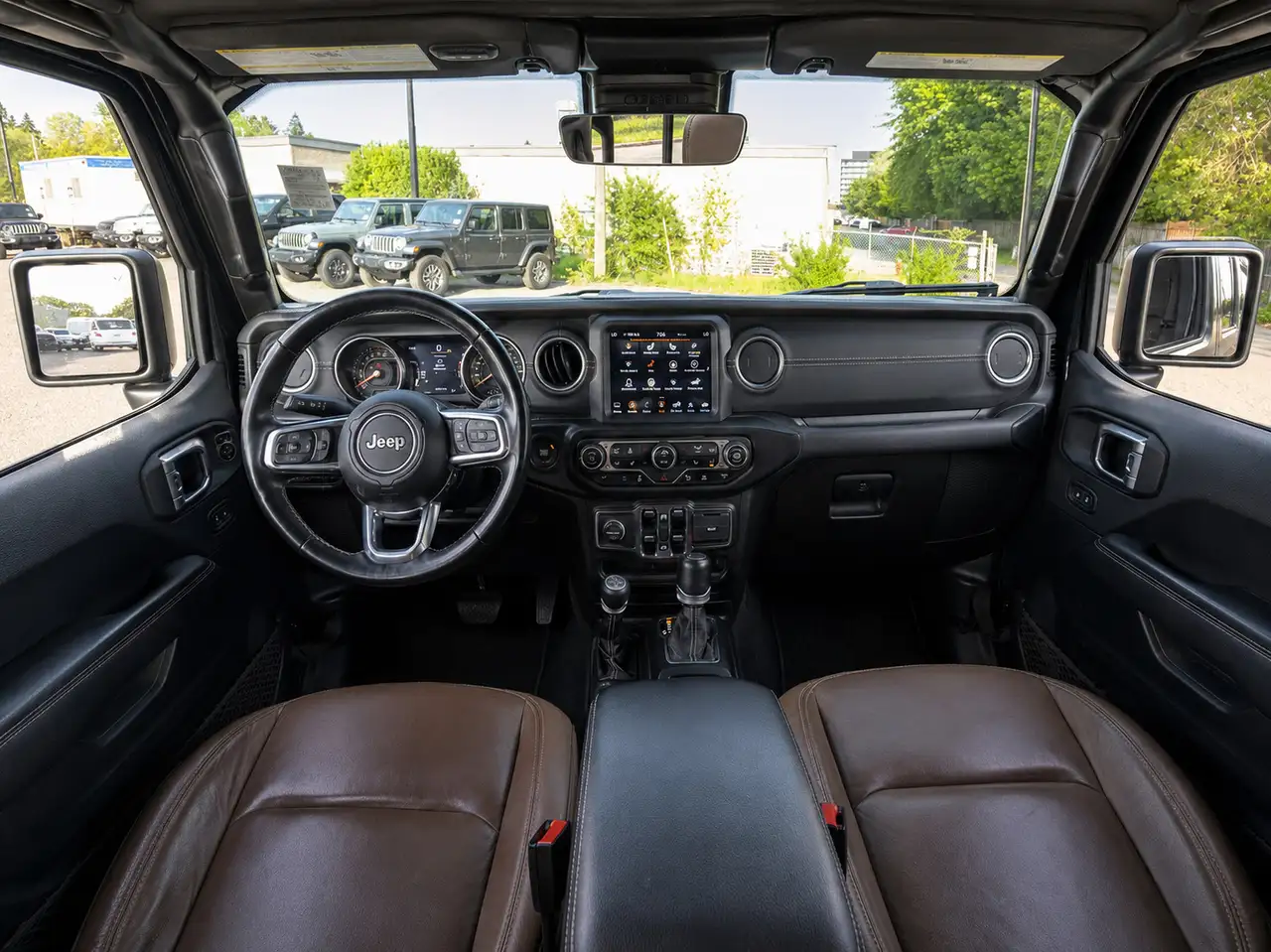 Jeep Wrangler снимка Jeep Wrangler