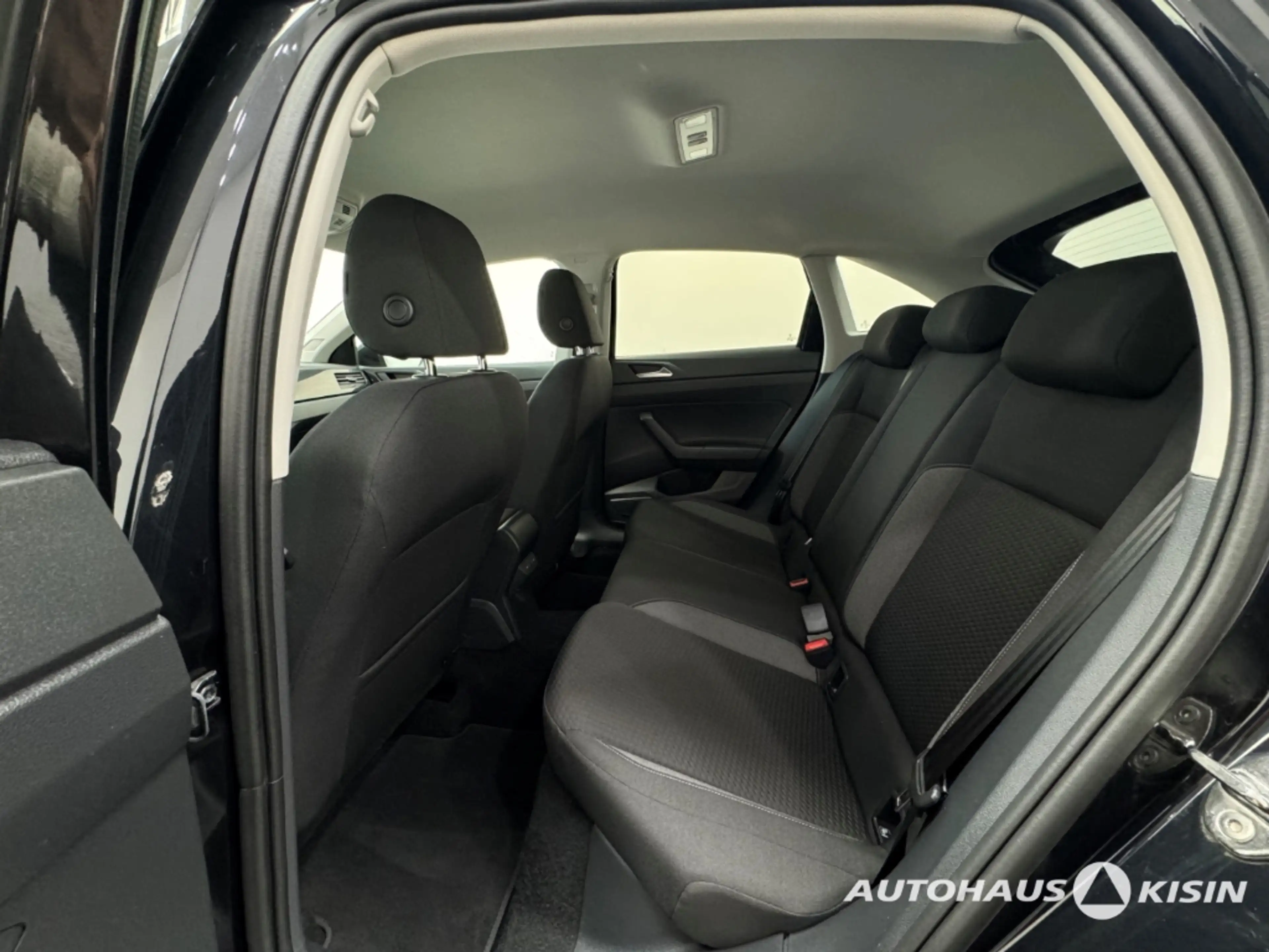 Volkswagen Taigo 1.0 TSI Life /CAM /ACC /CarPlay /LED — photo 7