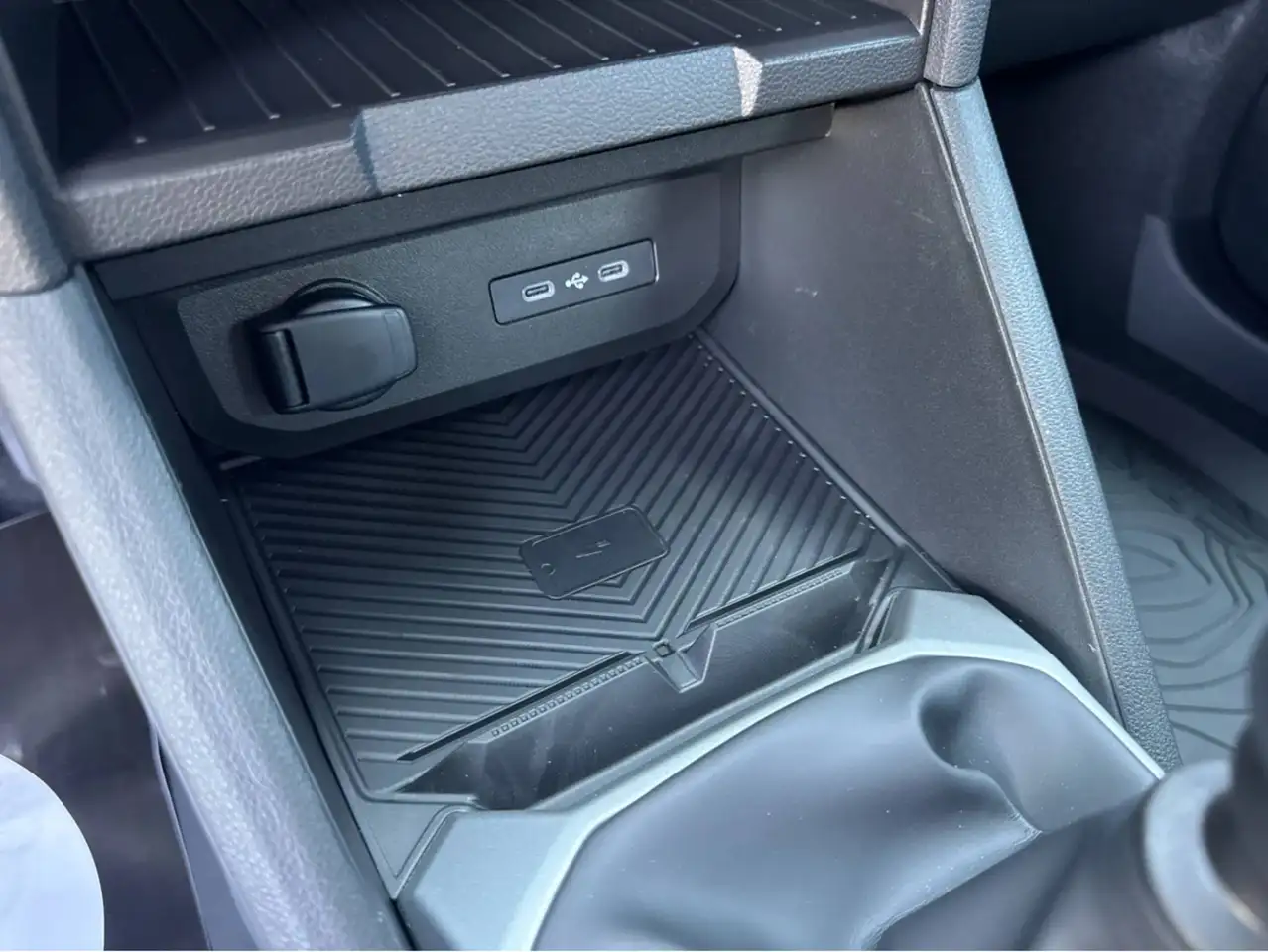 Dacia Duster 2026 — фото 11