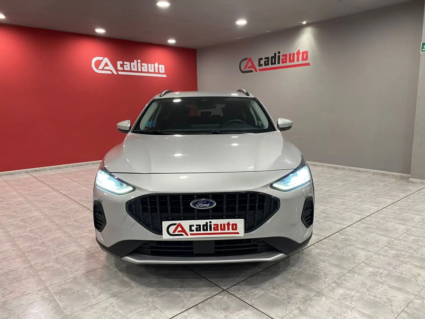 Ford Focus 1.0 Ecoboost MHEV Active 155 Gris - 2