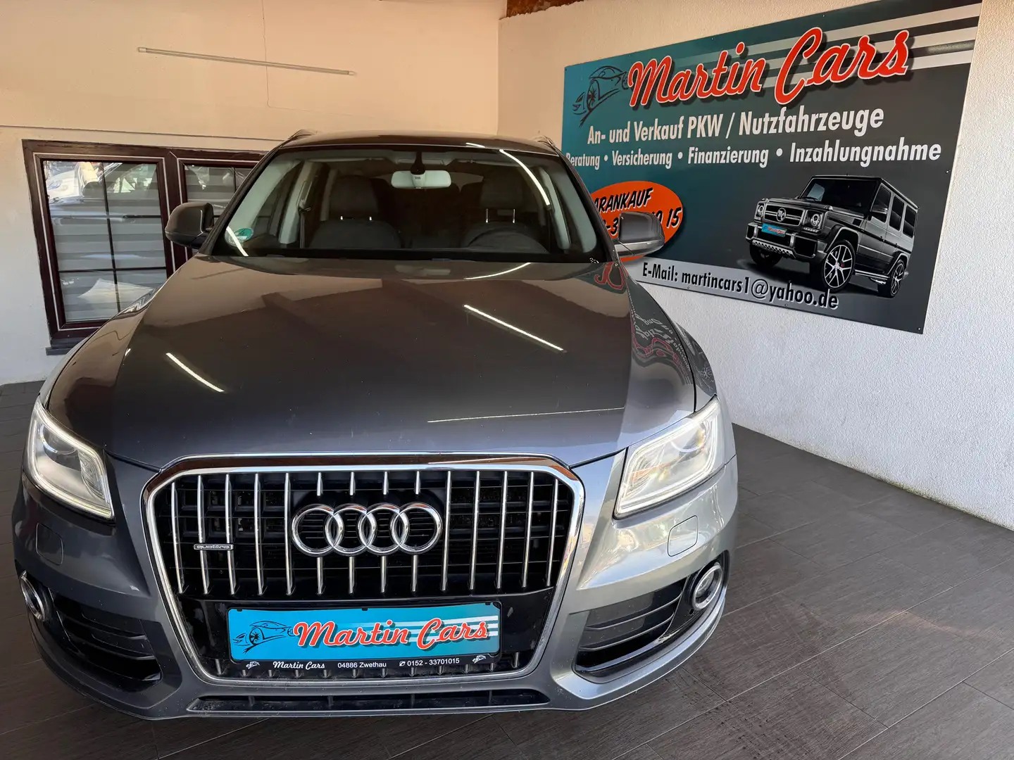 Audi Q5 8xReife 1.Hand Scheckheft Climatronic Anhänger Grau - 2