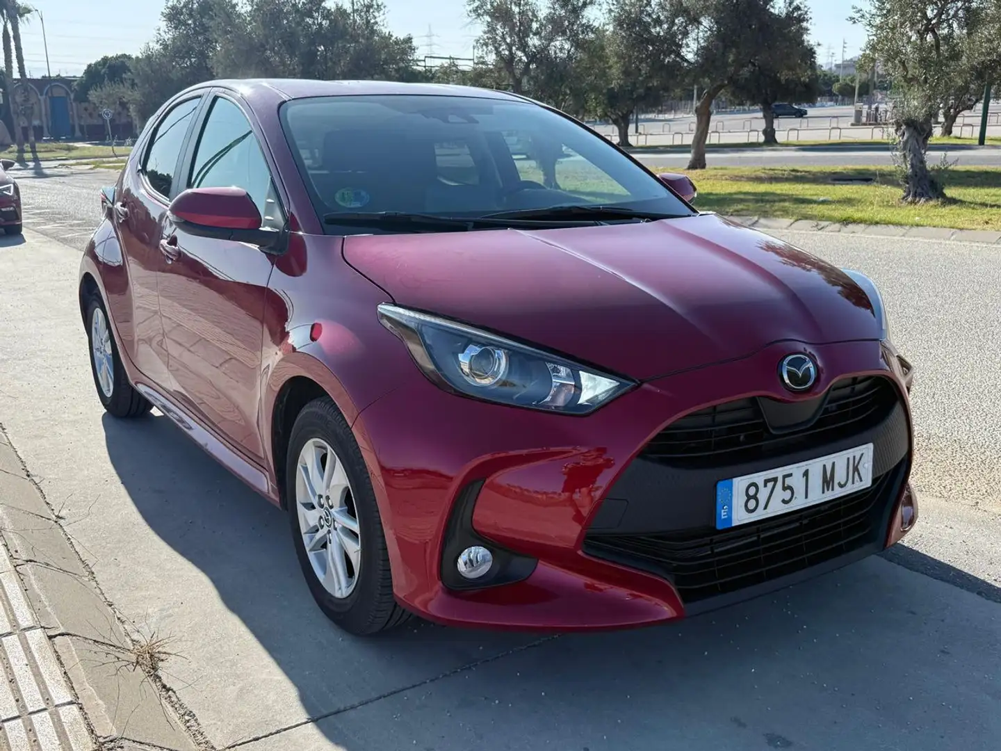 Mazda 2 hybrid 1.5 agile  CVT 115 CV - 1
