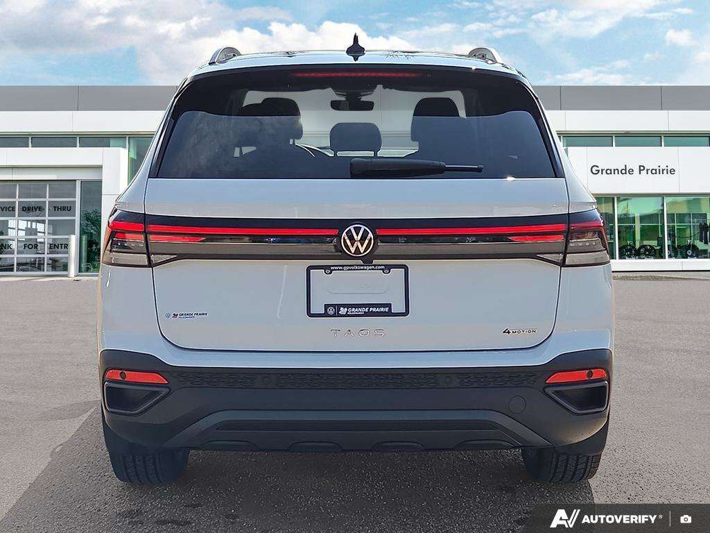 2026 Volkswagen Taos Comfortline Black Edition 4MOTION | VW CERTIFIED | — снимка 1