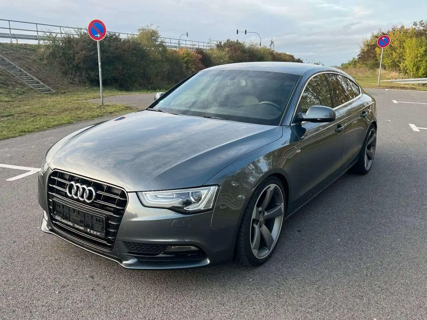 Audi A5 Sportback 3x Sline Sport 19 Zoll 1.8 TFSI Gris - 1