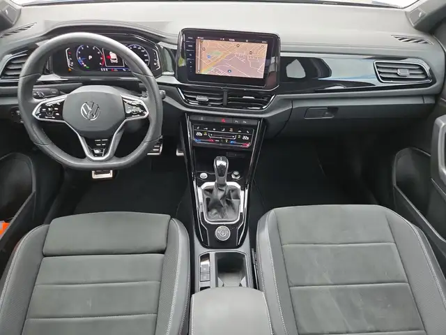 Volkswagen T-Roc view 8