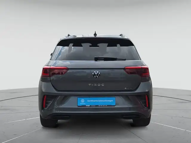 Volkswagen T-Roc view 7