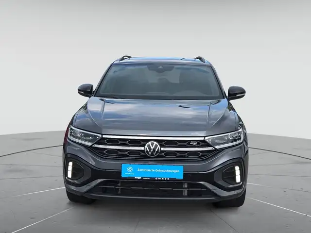 Volkswagen T-Roc view 2