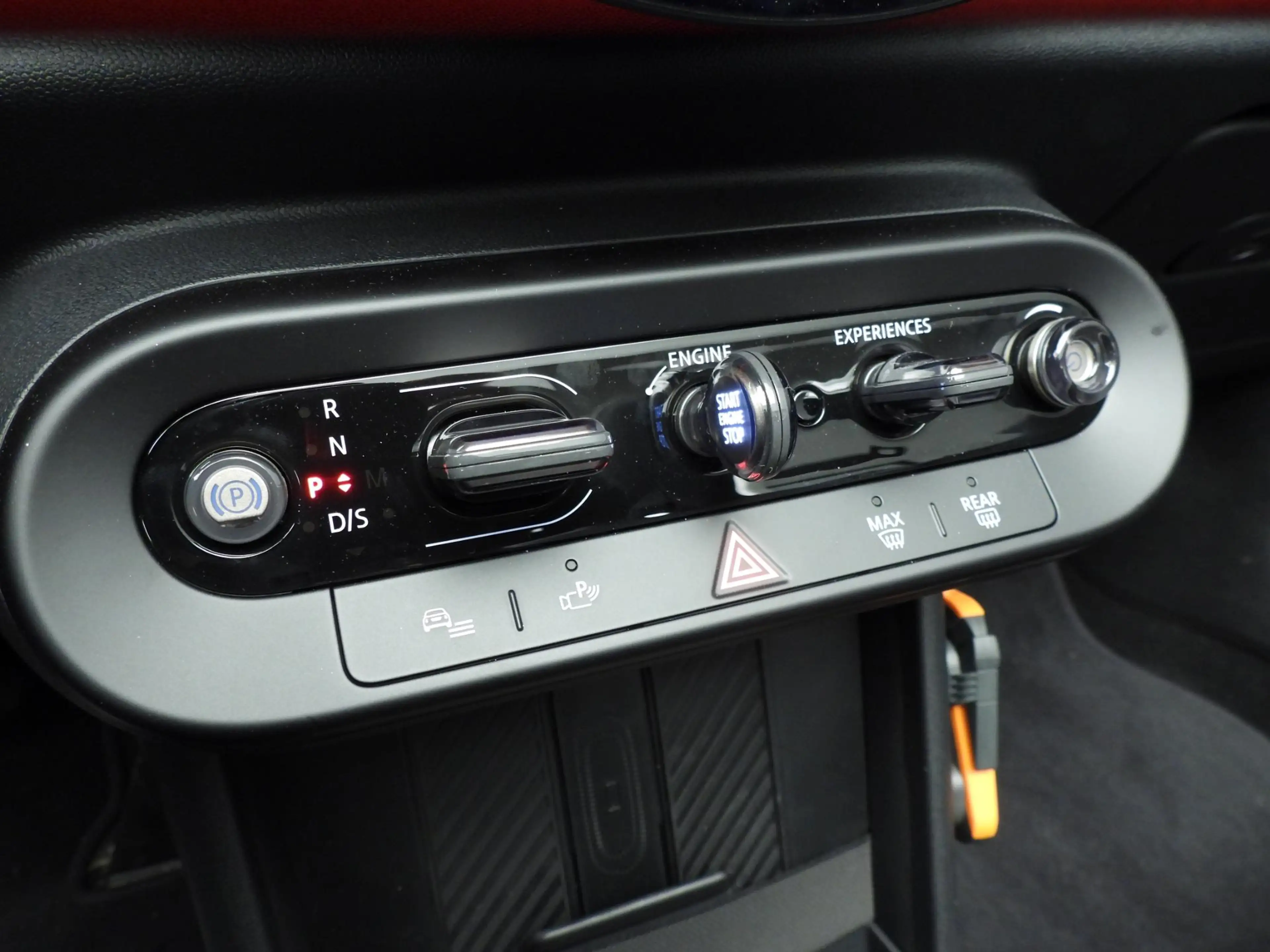 MINI Cooper C Cabrio 2.0 John Cooper Works M Comfort Access | Harman Ka — photo 14