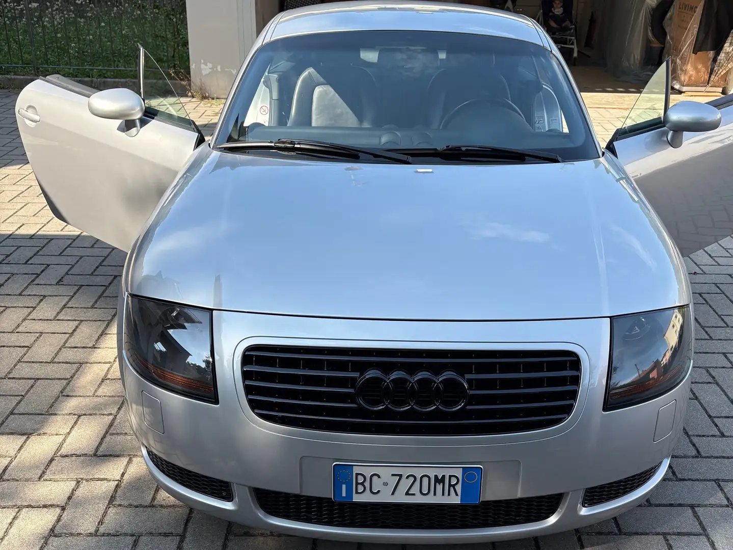 Audi TT 1.8 T 180 cv Coupé Argento - 2