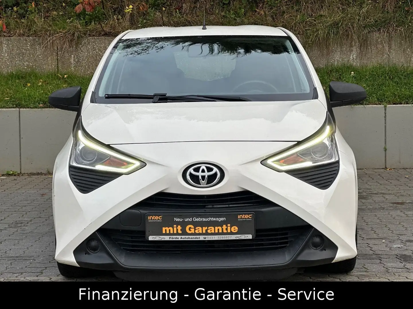 Toyota Aygo (X) 1,0-l-VVT-i/ERST 42TKM/KLIMA/LED/5TÜREN Weiß - 2