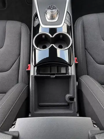 Ford S-Max view 11
