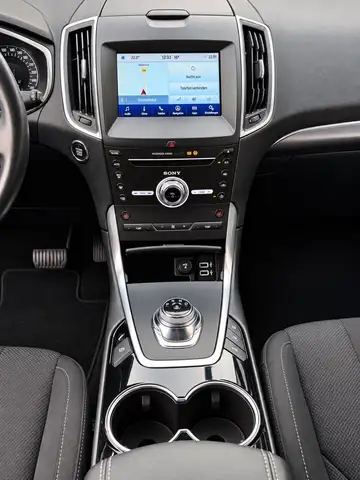 Ford S-Max view 10