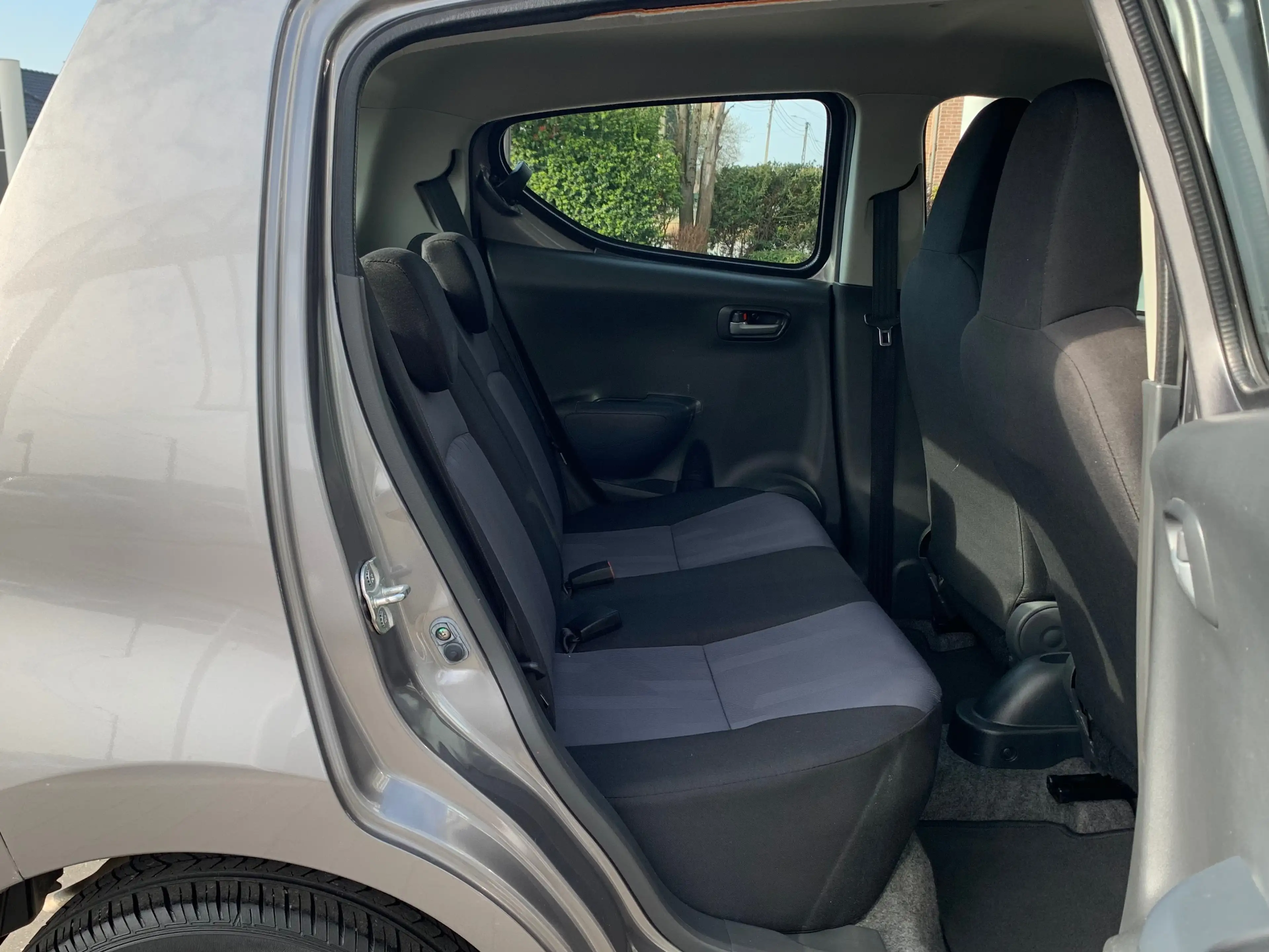Suzuki Alto 1.0i / Carnet Complet / Faible KM / Garantie — photo 9