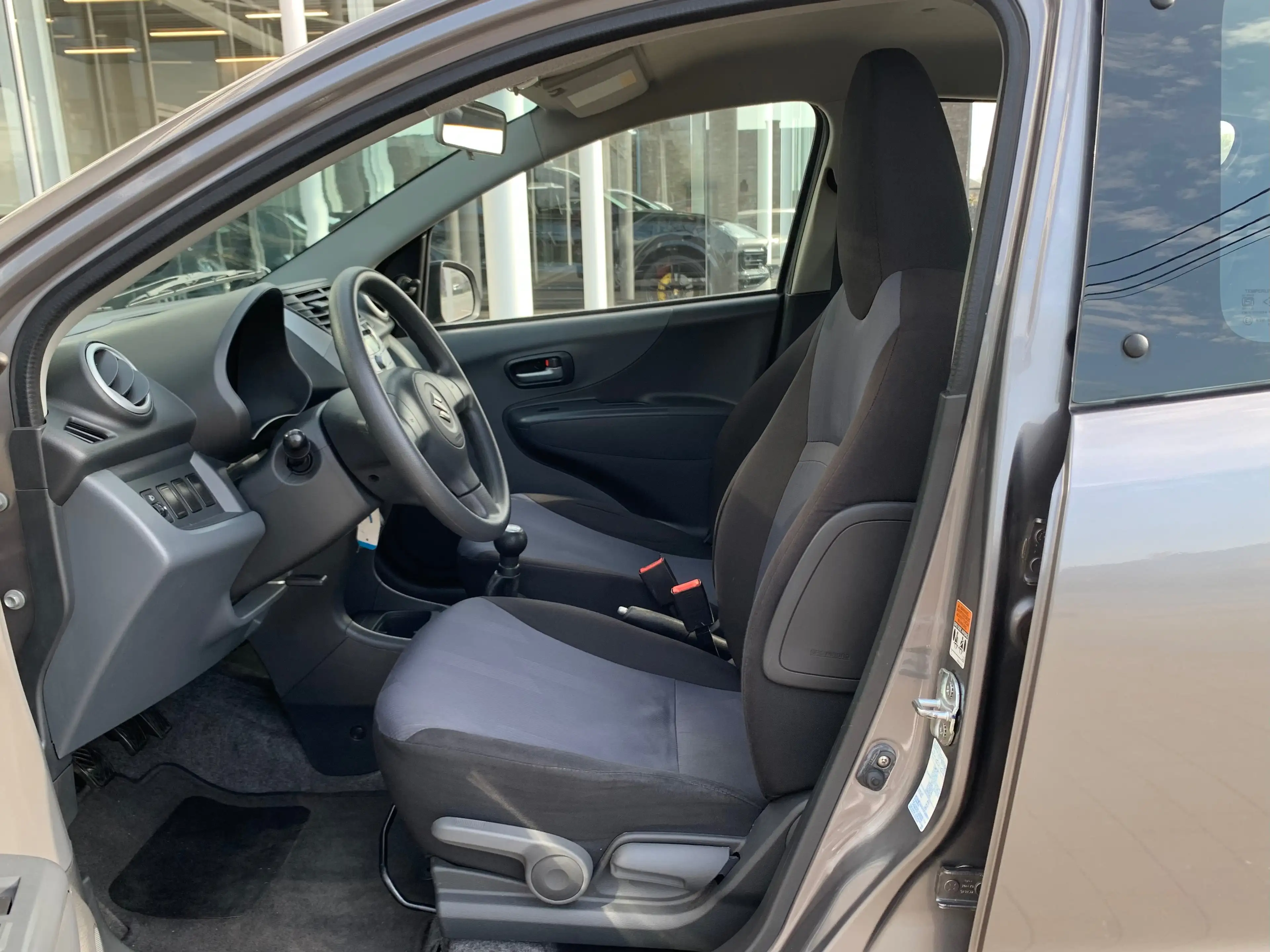 Suzuki Alto 1.0i / Carnet Complet / Faible KM / Garantie — photo 7