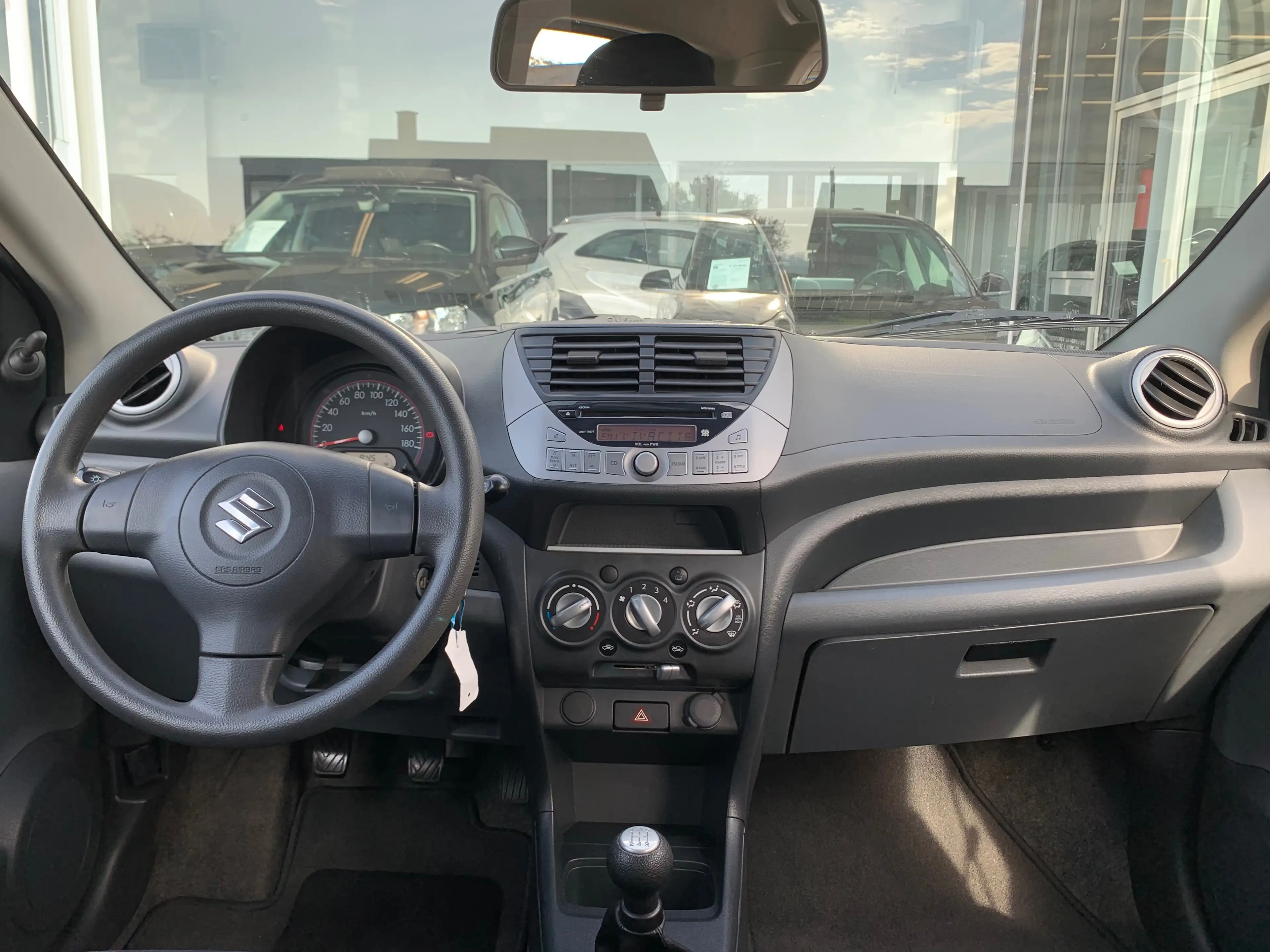Suzuki Alto 1.0i / Carnet Complet / Faible KM / Garantie — photo 12