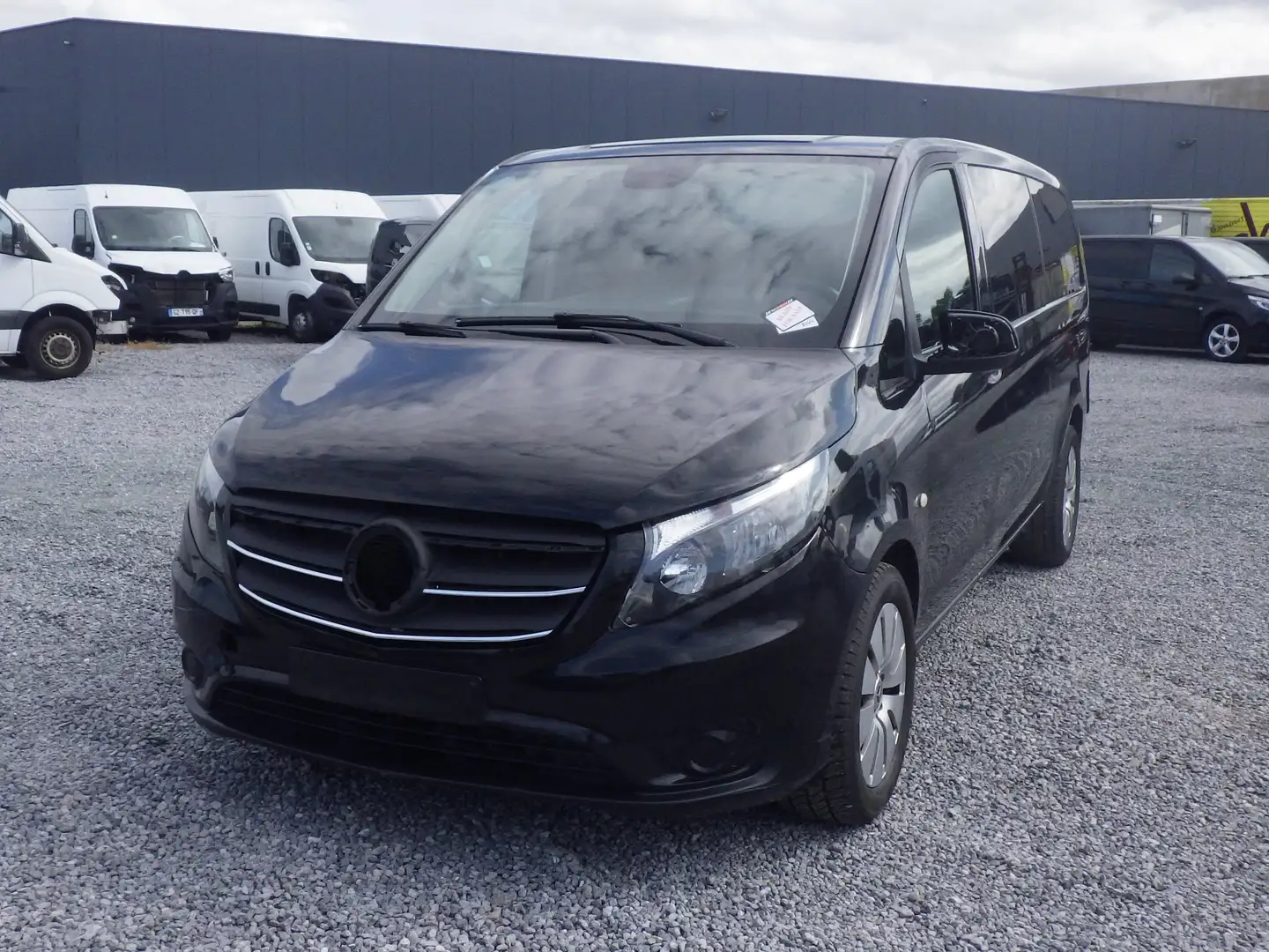 Mercedes-Benz Vito Tourer (Stock ID 68444) MOTOR STUK Noir - 1