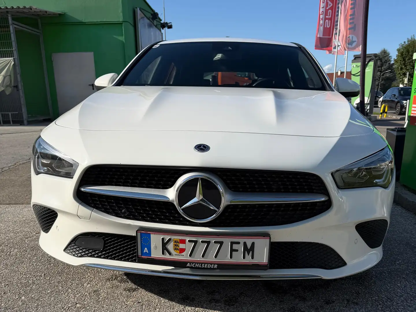 Mercedes-Benz CLA 200 CLA 200 d Shooting Brake Aut. Weiß - 2
