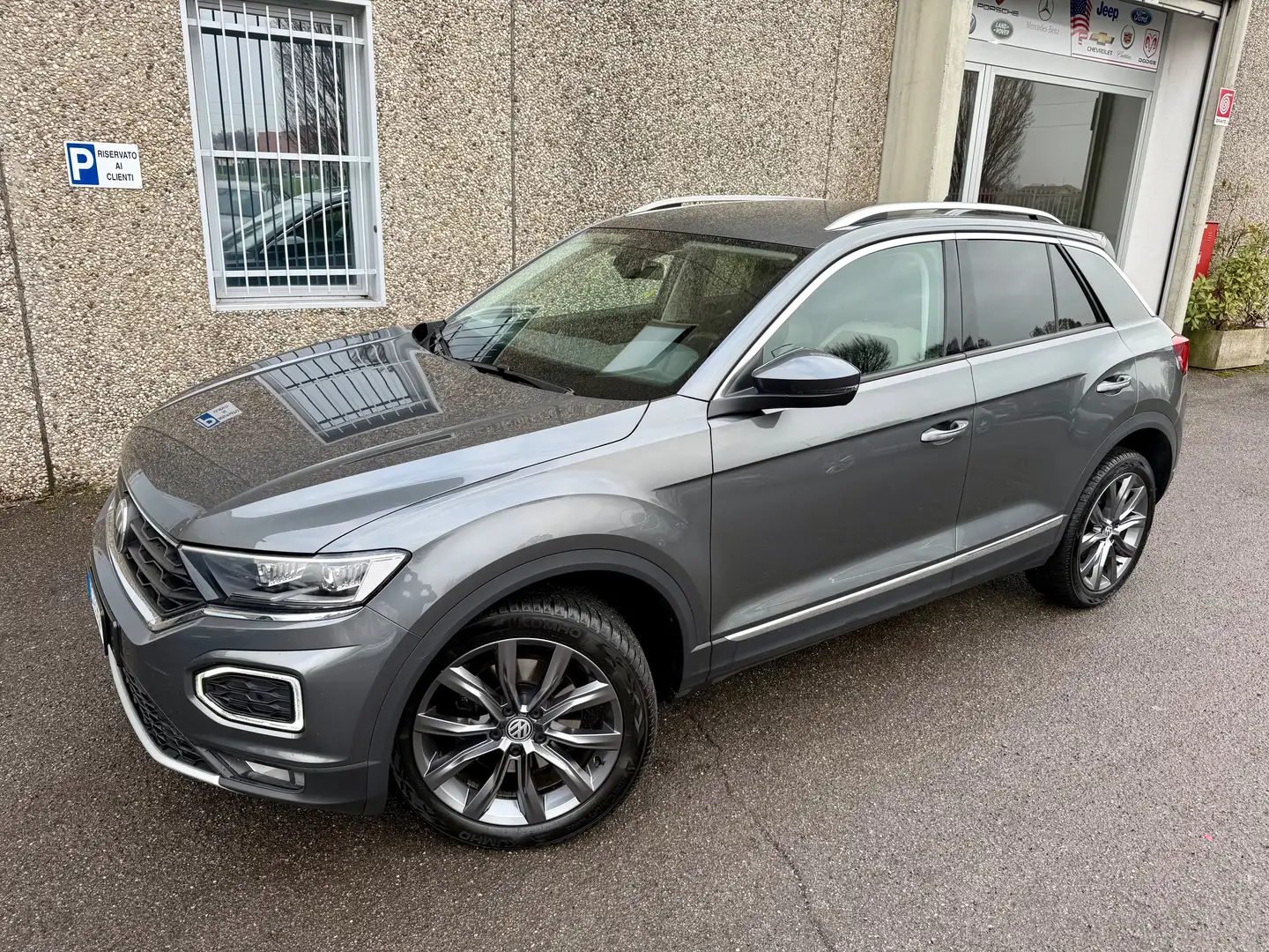 Volkswagen T-Roc 1.5 tsi Advanced "VIRTUAL"RADAR"FULL LED" Gris - 1