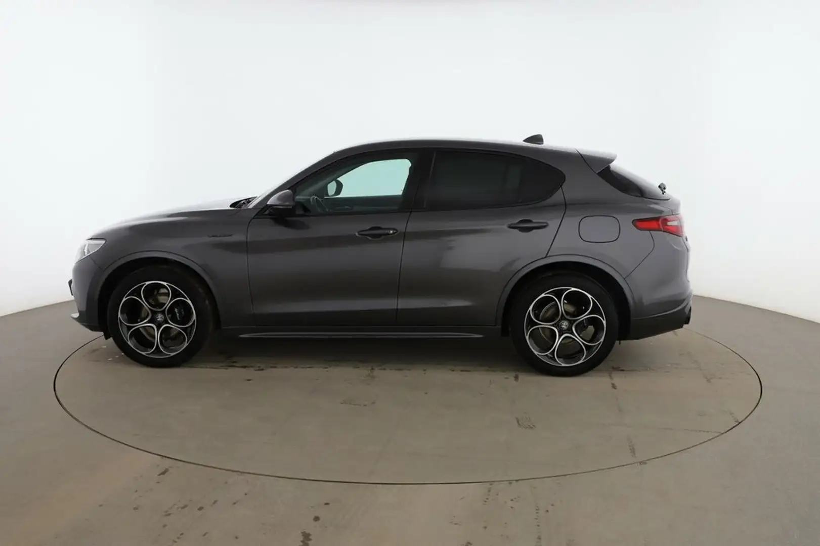 Alfa Romeo Stelvio 2.2 JTDM Veloce Q4 Gris - 2