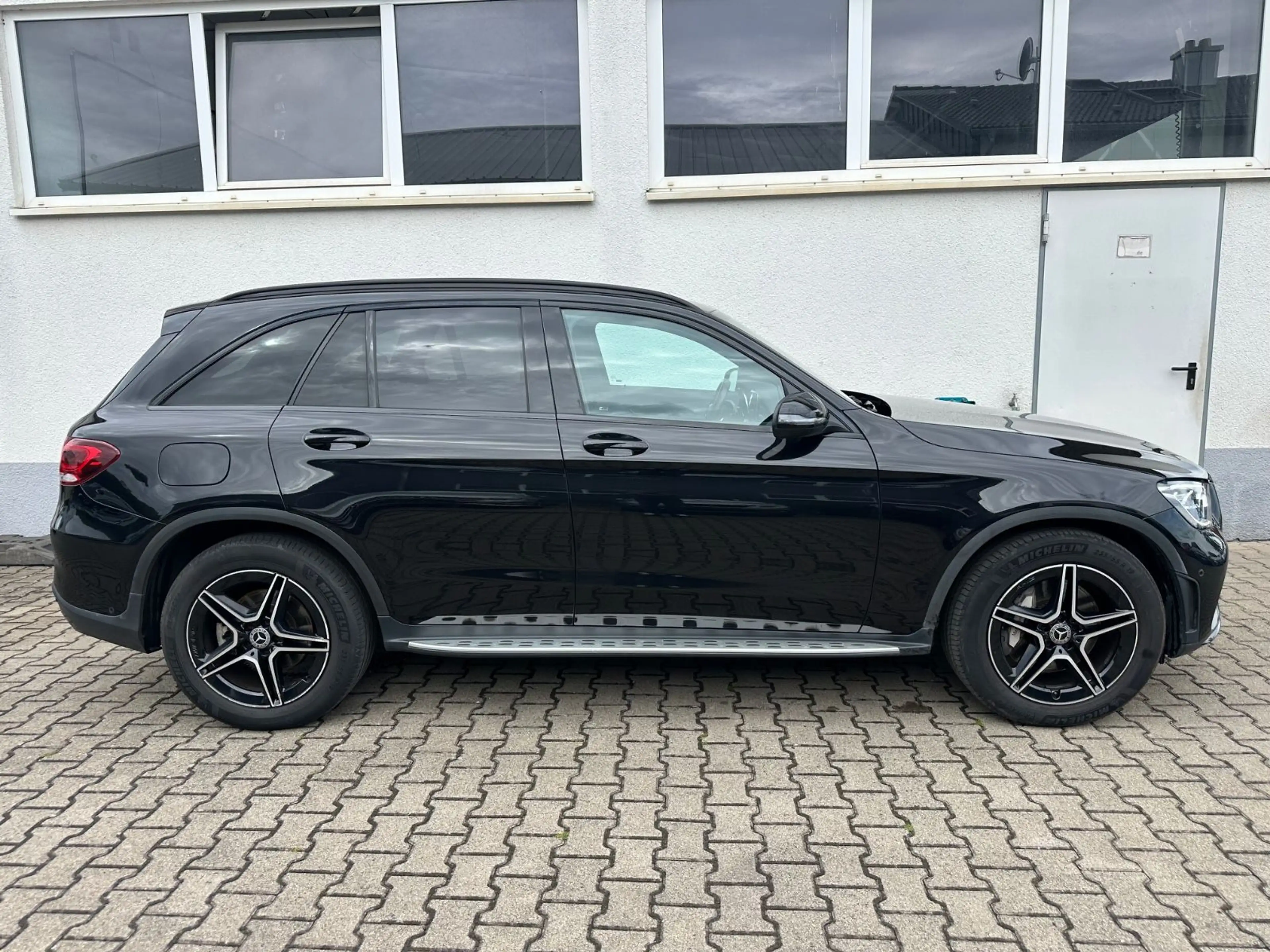 Mercedes-Benz GLC 220 d 4Matic AMG Panorama/Digi-Display/ Night — photo 15